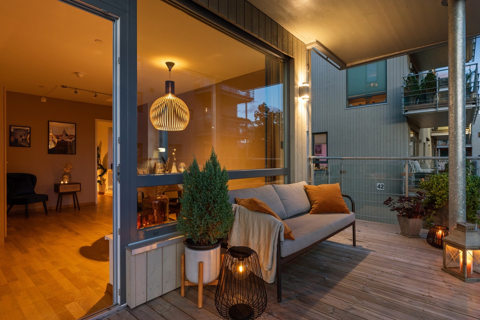 Velkommen til Midelfarts vei 40 - en strøken 3-roms på 50m2 med garasjeplass, og romslig bod! Galleribilde