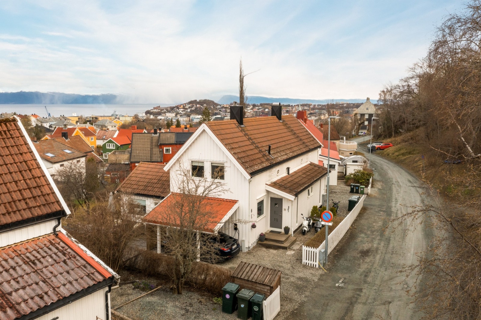 Dersom du ønsker å bo supersentralt, men samtidig tilbaketrukket fra sentrumskjernen, er Ludvig Daaes gate 8 en bolig for deg. Galleribilde