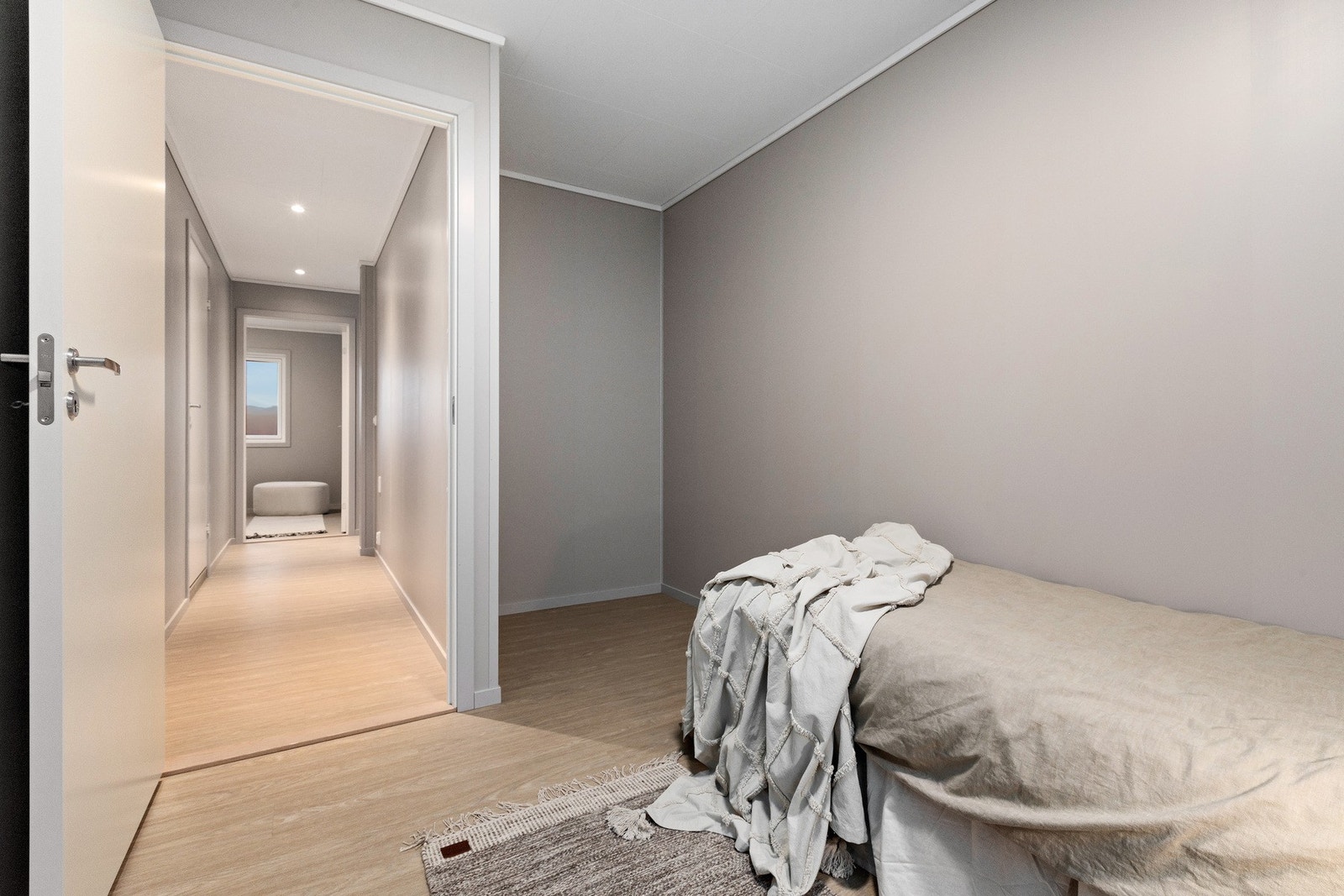 Soverommet har god plass til garderobeskap. Galleribilde