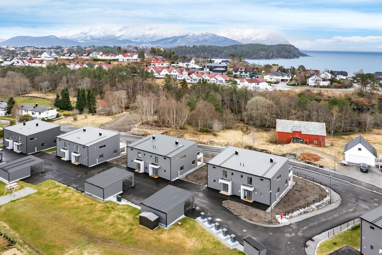 Notar v/Espen Johansen - 922 41 140 Galleribilde