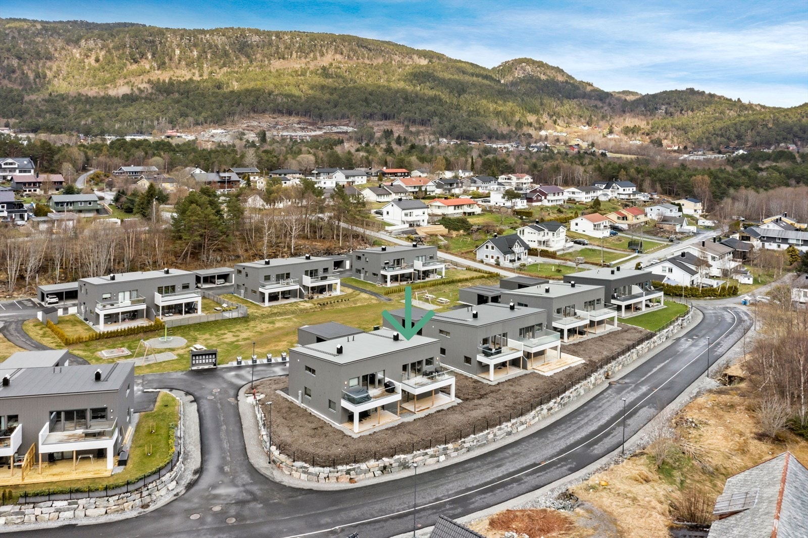 Notar v/Espen Johansen - 922 41 140 Galleribilde