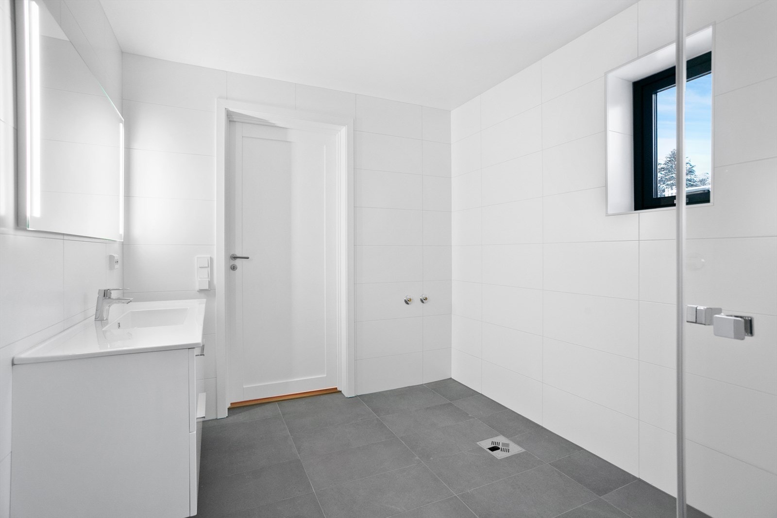 Bad 1.etasje - laget klart for å sette inn badekar Galleribilde