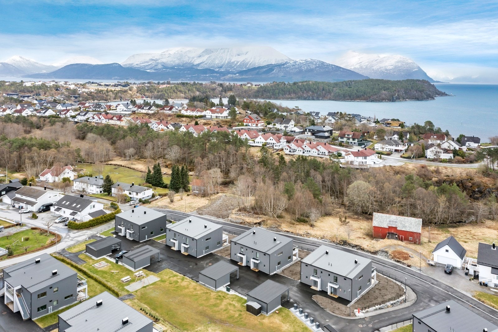 Notar v/Espen Johansen - 922 41 140 Galleribilde