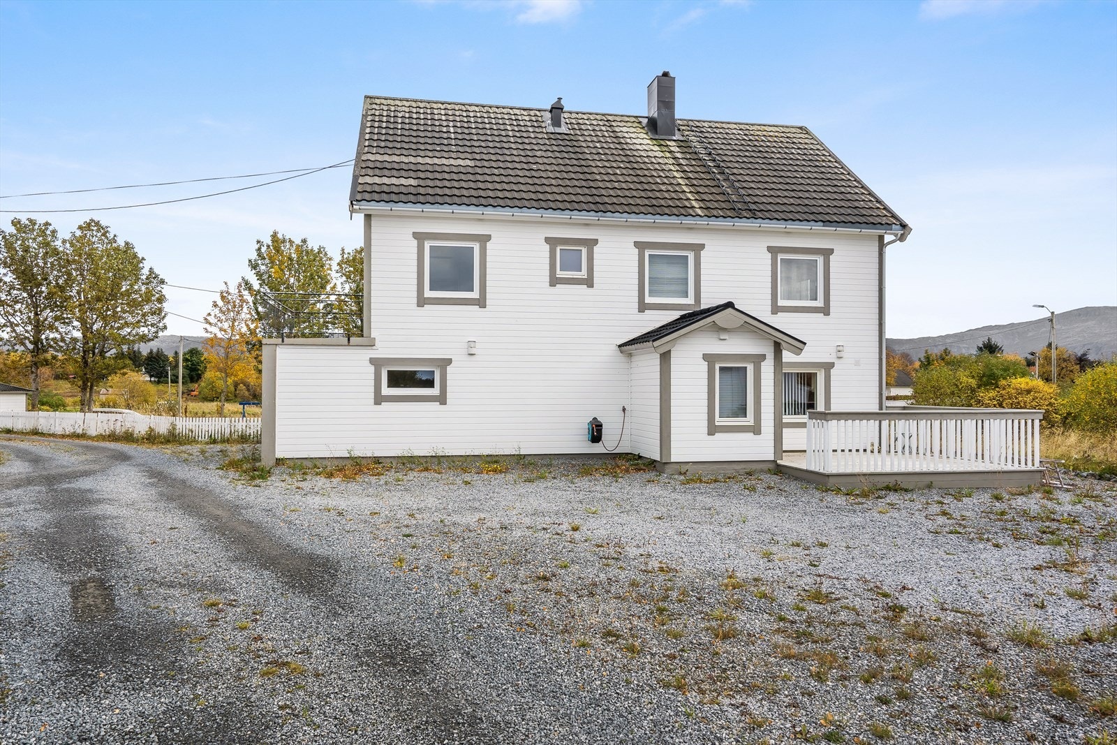 Boligen går over to plan + loftsetasje. Galleribilde
