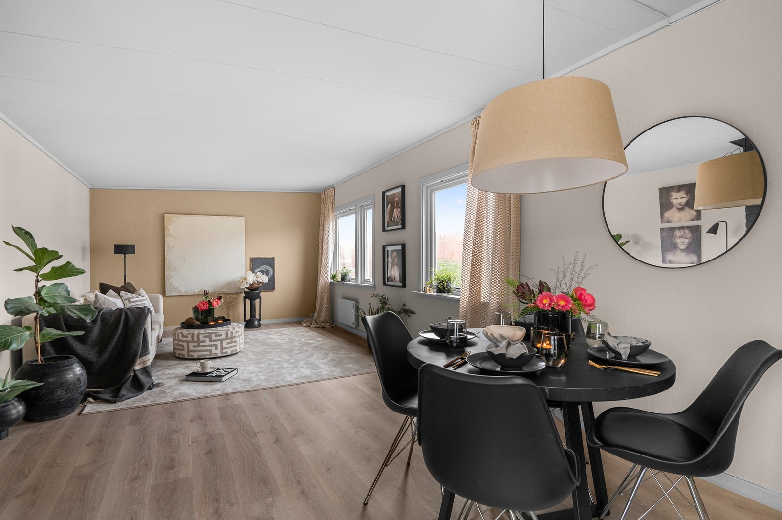 God plass til spisestue. Galleribilde