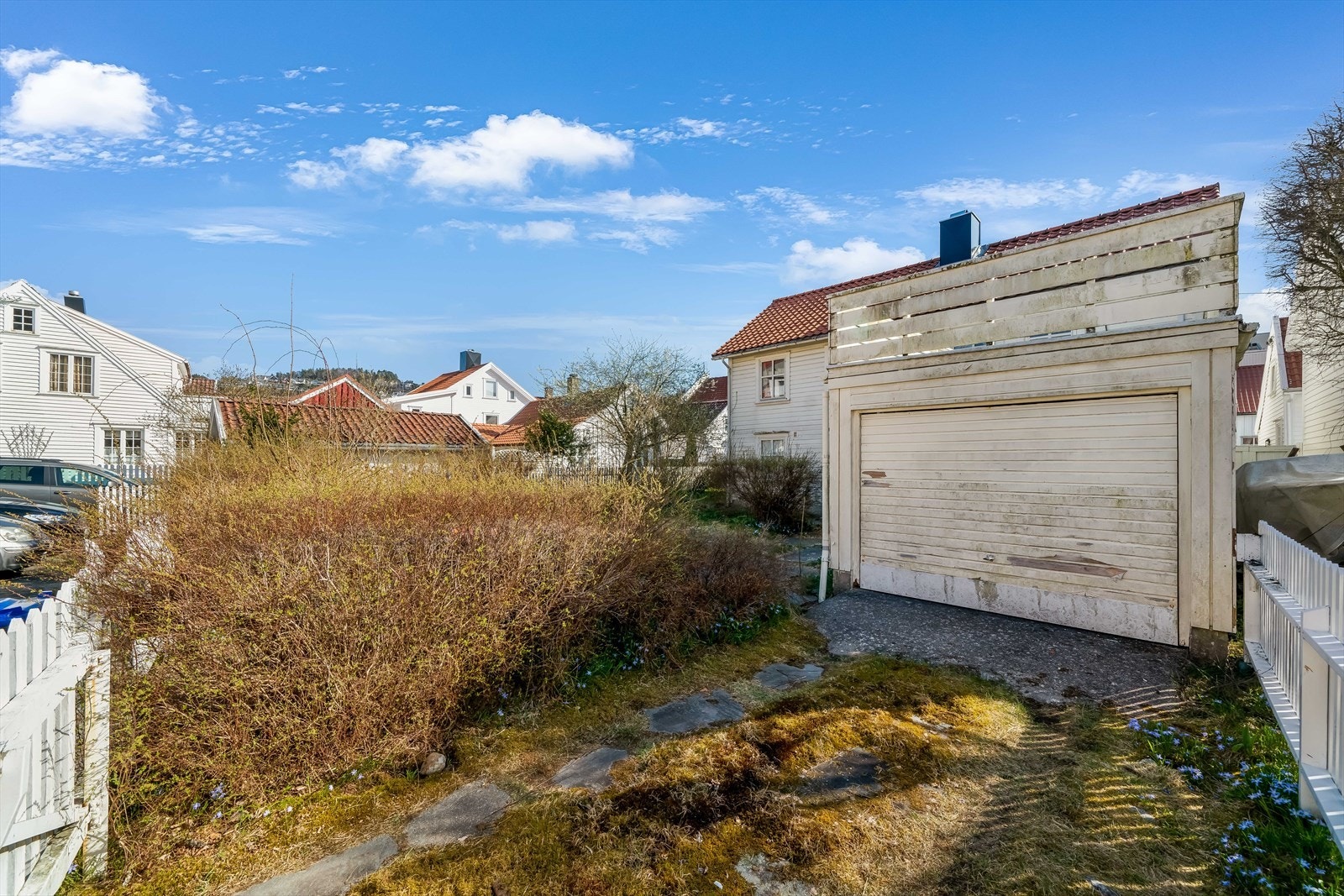 Garasje og parkeringsplass Galleribilde