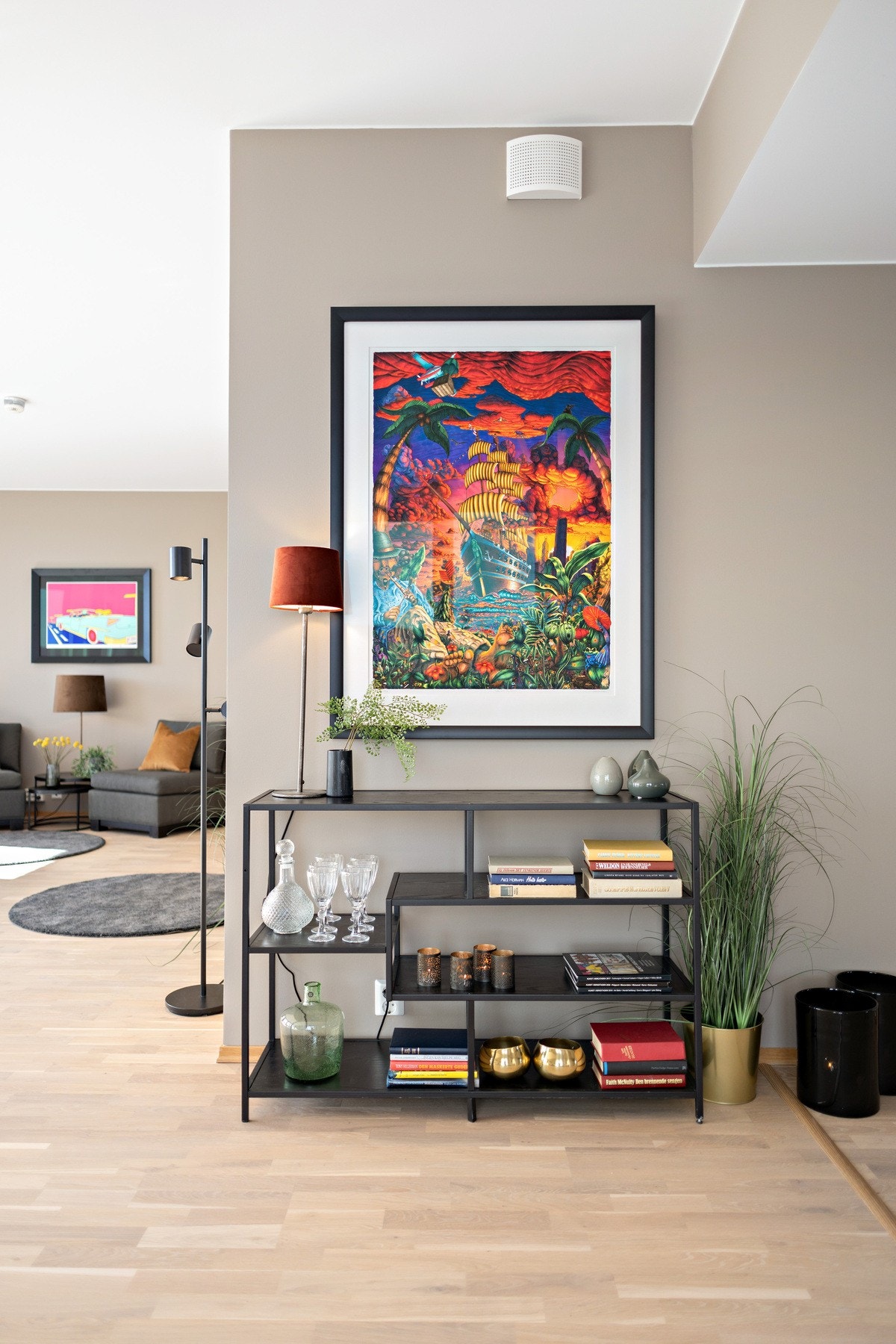 Leiligheten var opprinnelig tegnet inn med 3 soverom, og kan med enkle grep tilbakestilles til 4-roms. Galleribilde
