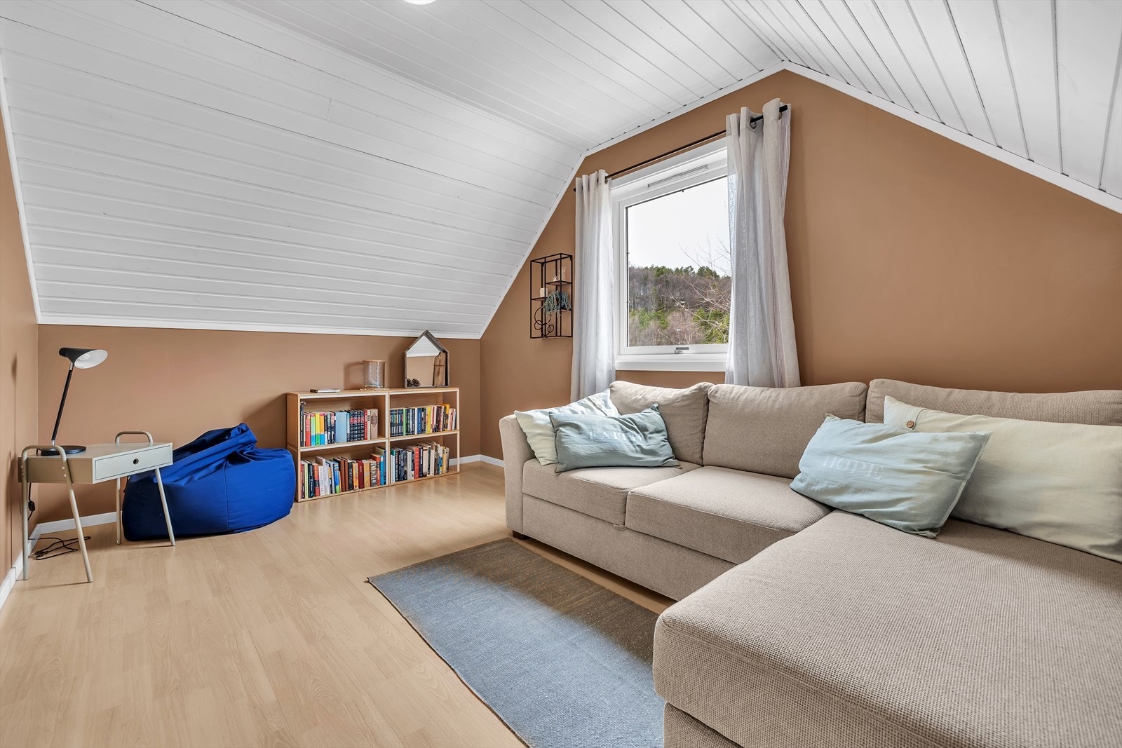 Soverom som idag er benyttet som loftstue Galleribilde
