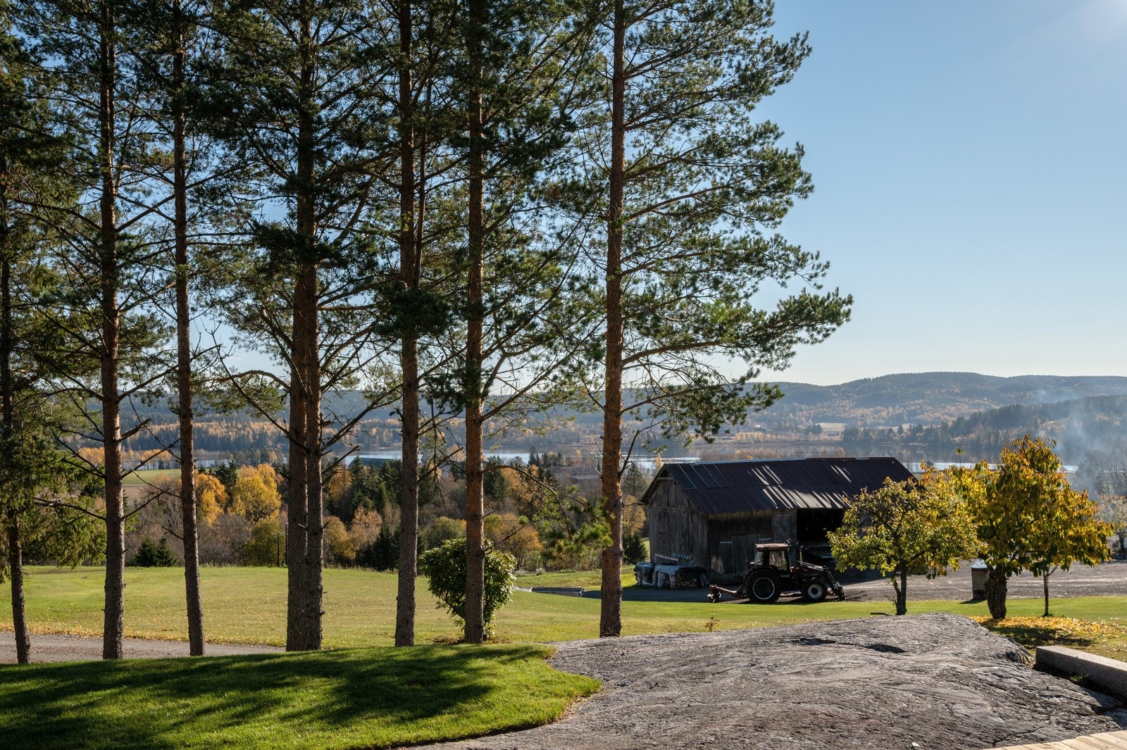Utsyn fra uteplassen. Galleribilde