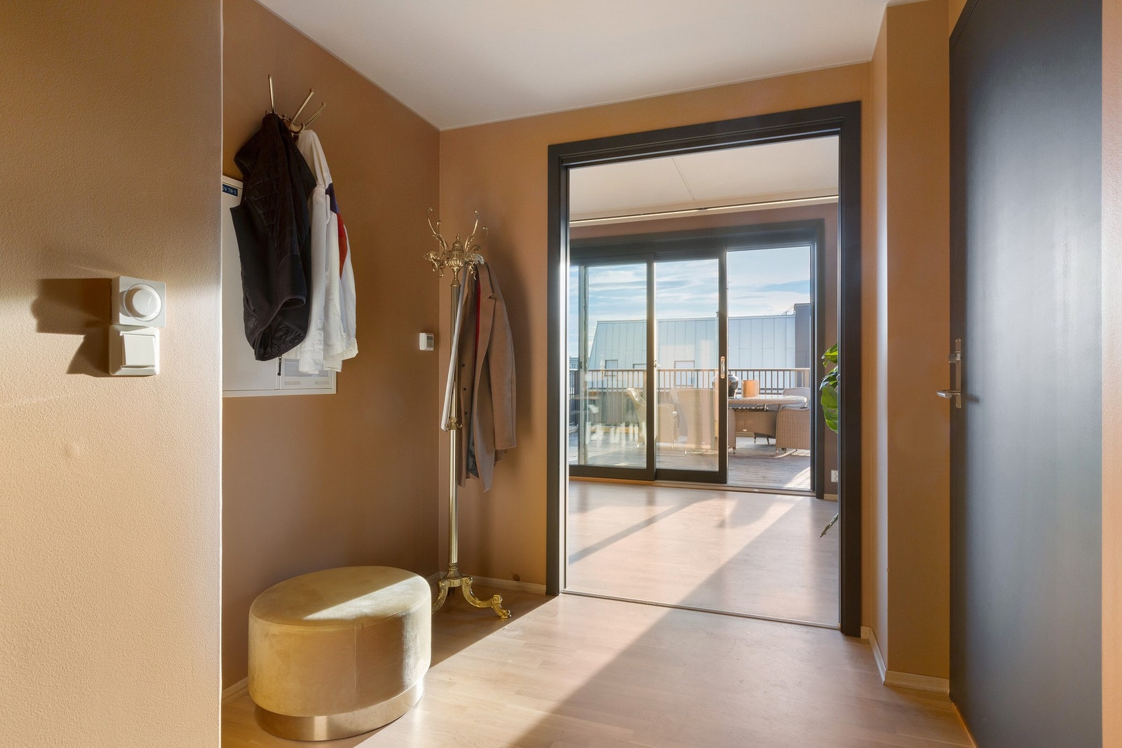 I gangen er det god plass til for eksempel skyvedørsgarderobe. Galleribilde