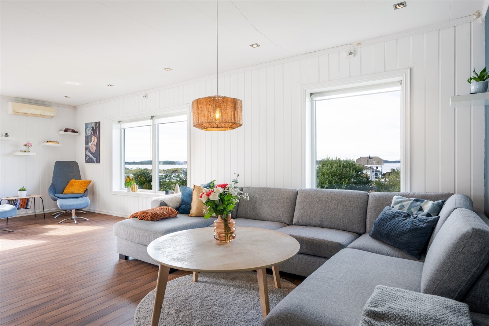 Her får man oppvarming fra luft-til-luft varmepumpe. Galleribilde