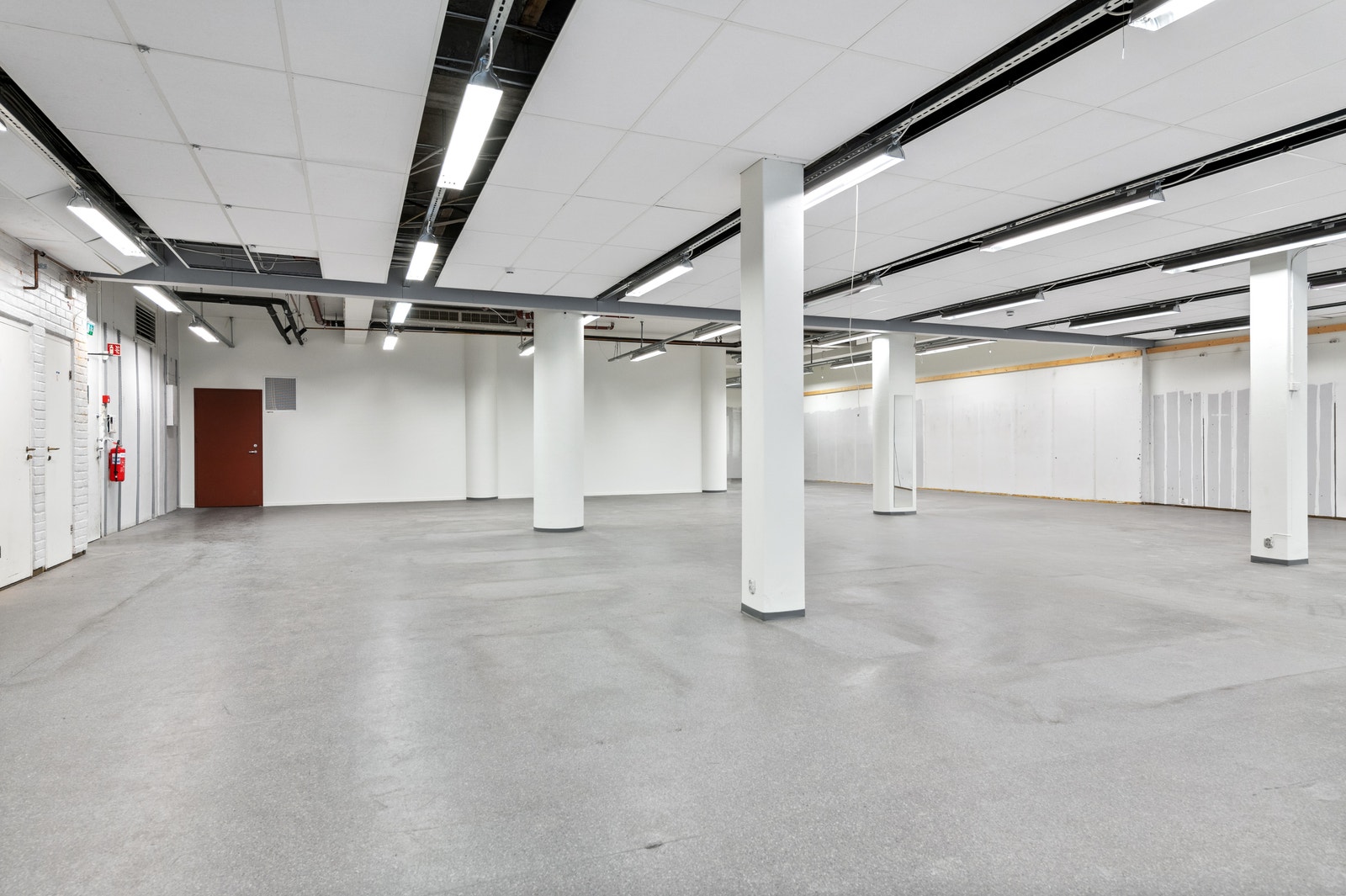 Butikklokale med inngang fra Torggata Galleribilde