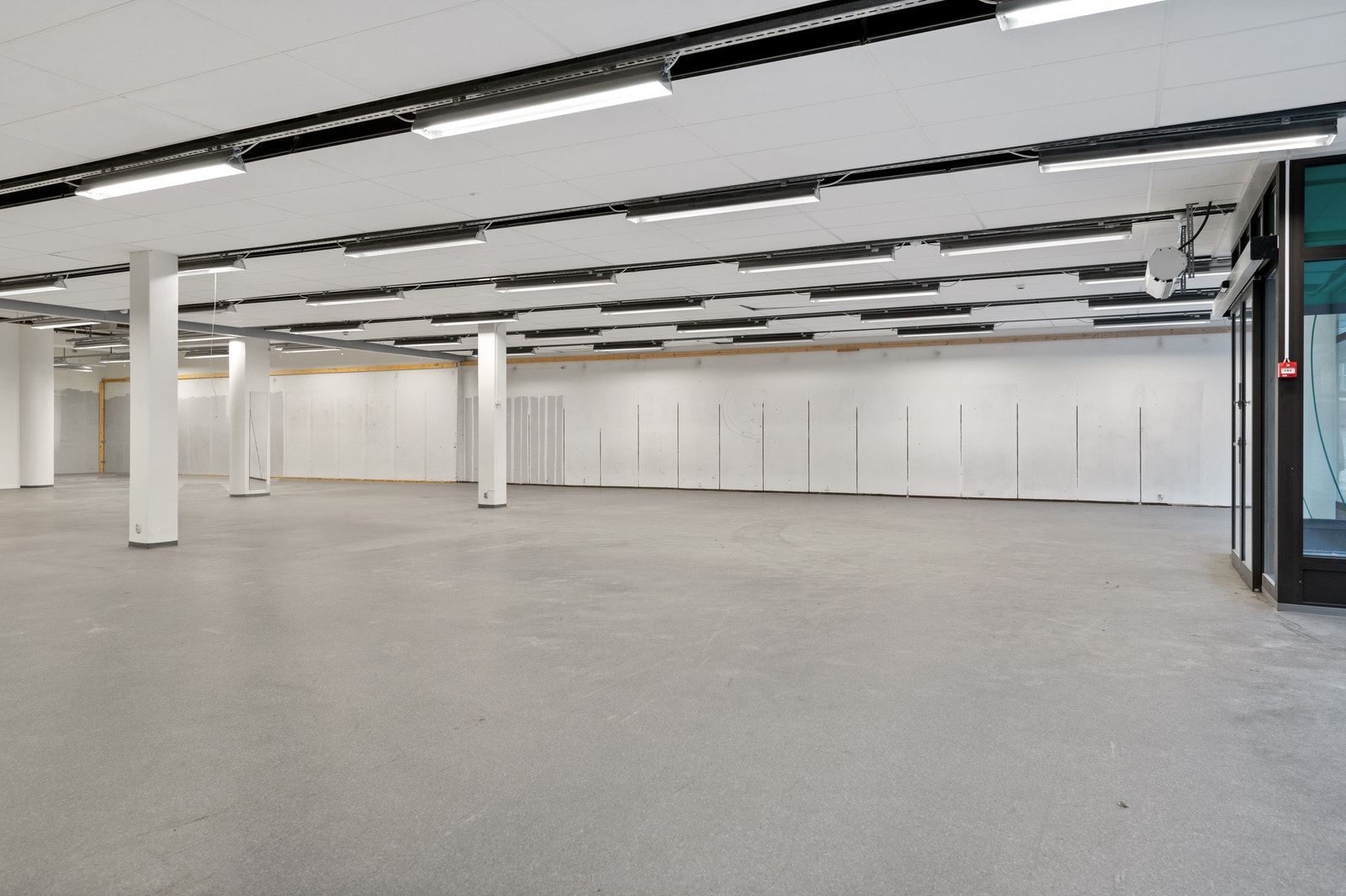 Butikklokale med inngang fra Torggata Galleribilde