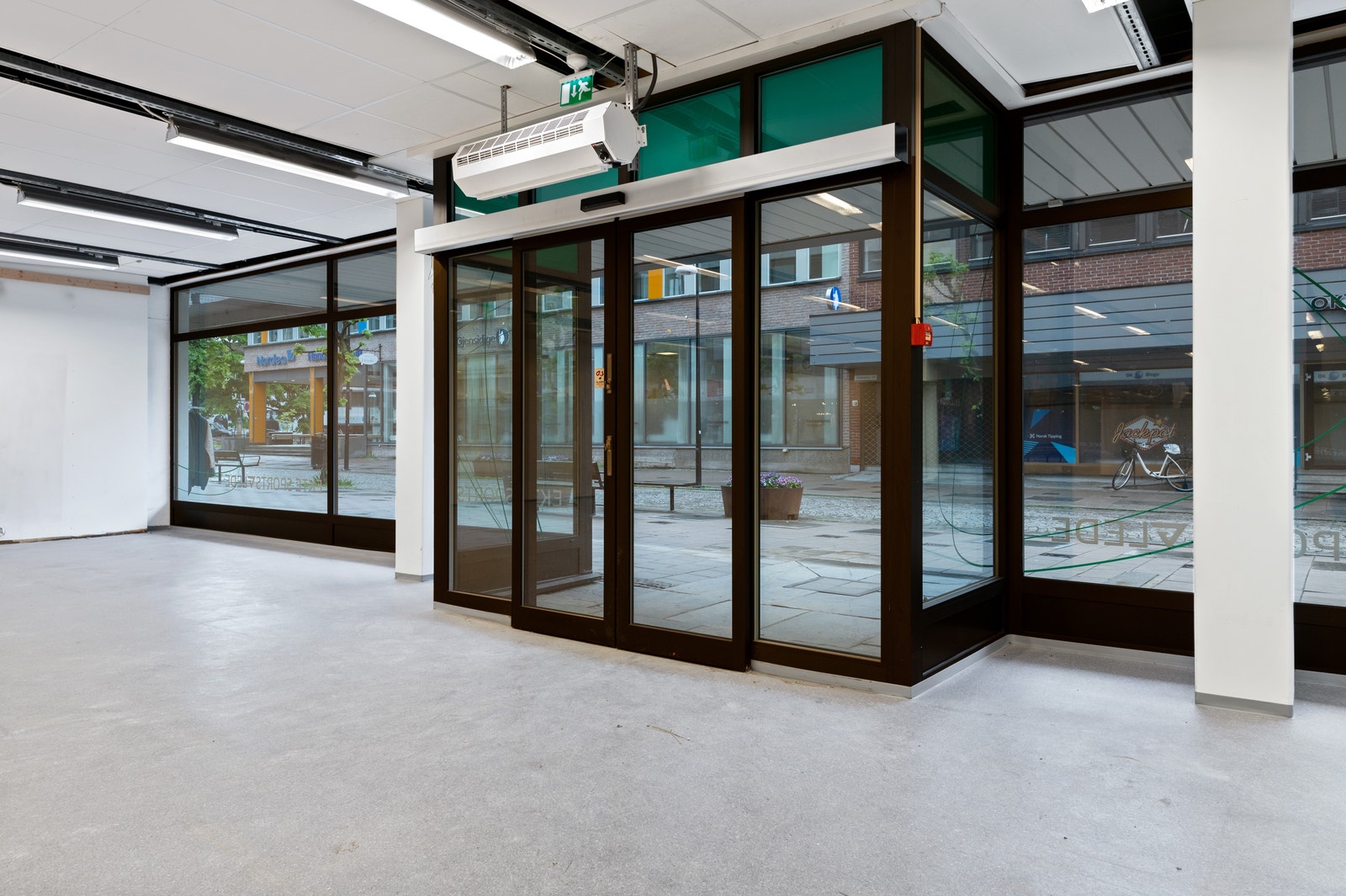 Butikklokale med inngang fra Torggata Galleribilde