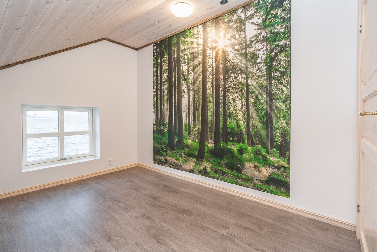 Også her er det plass til dobbeltseng. Galleribilde