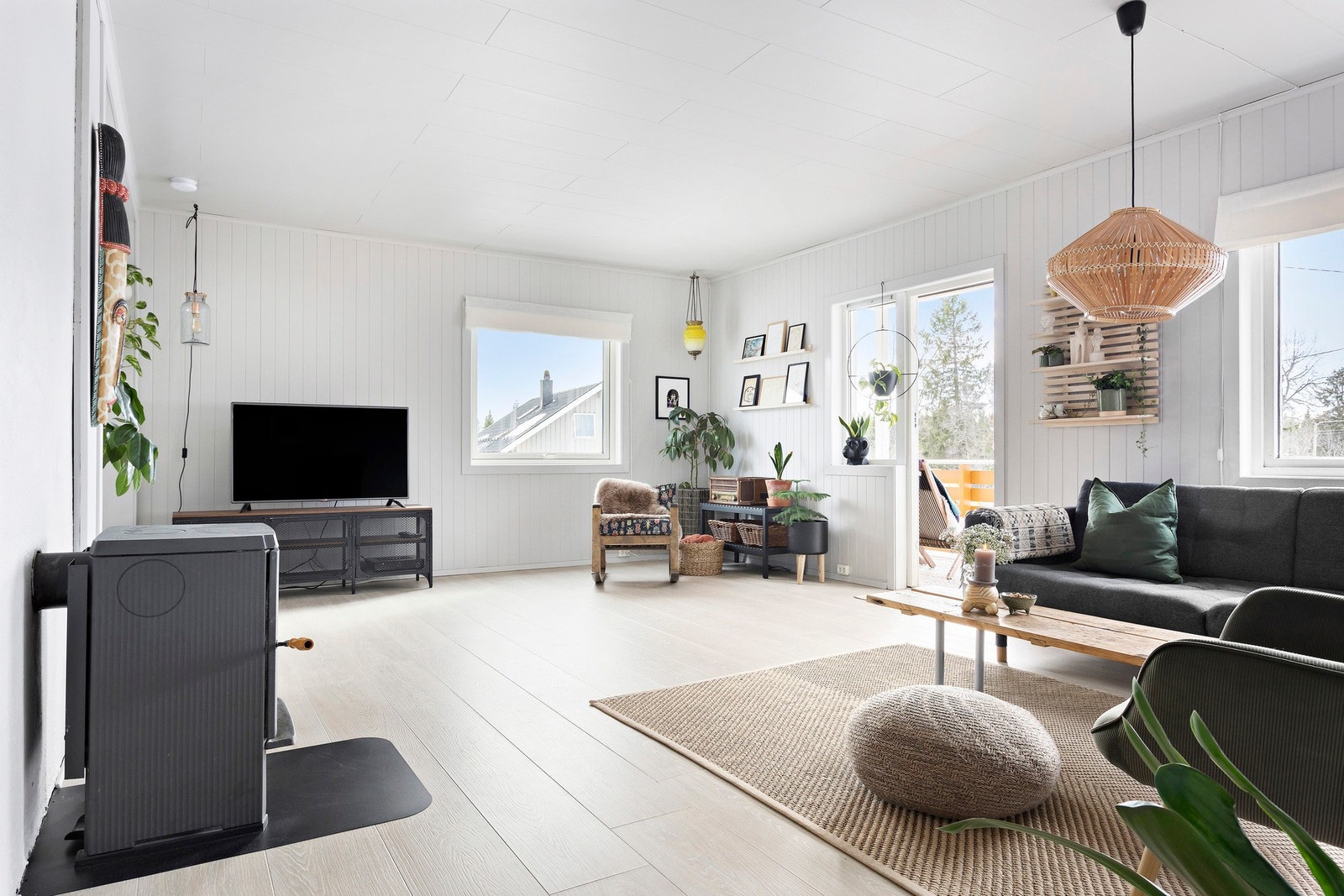 Boligen er malt i en lun og moderne fargepalett. Galleribilde