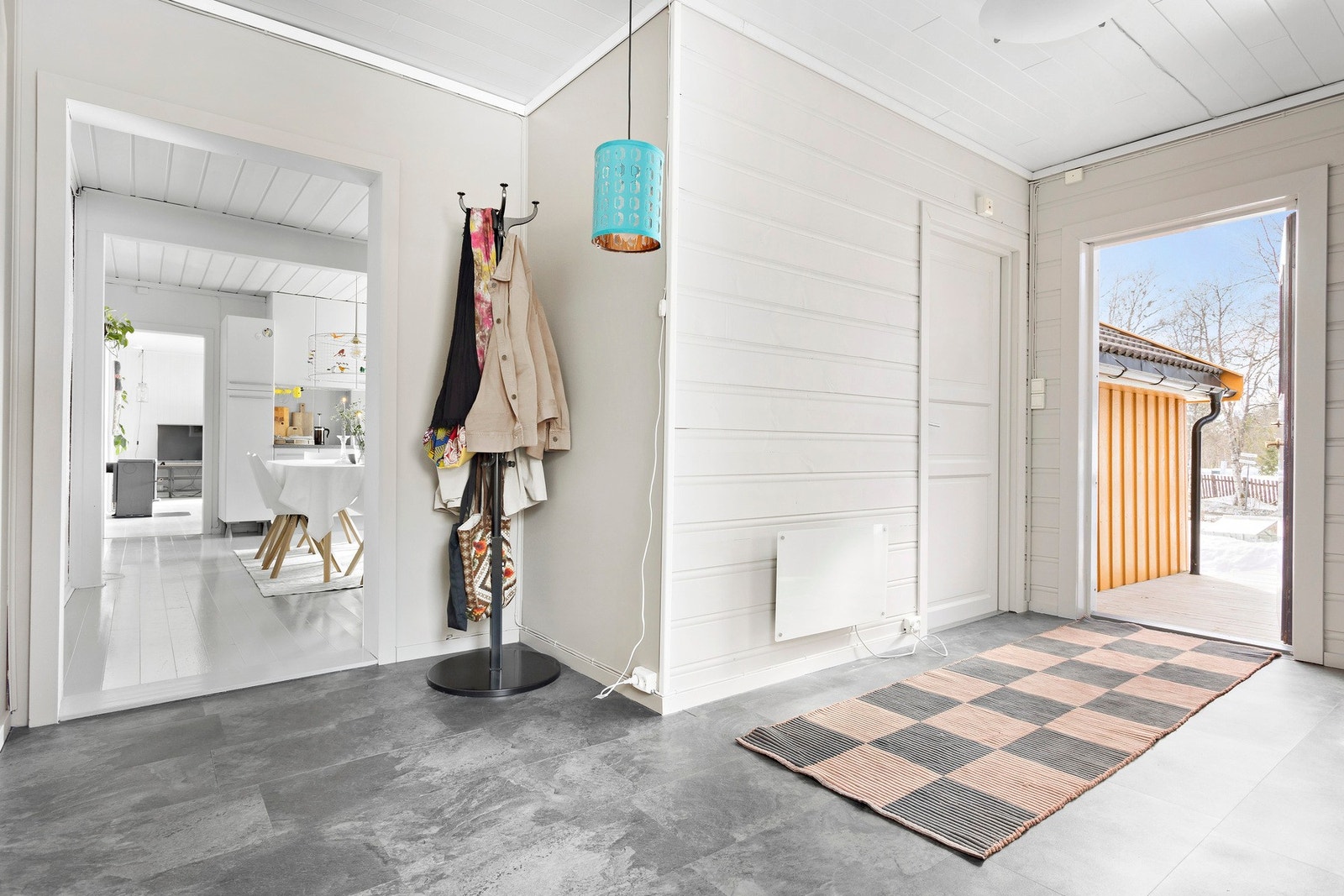 Fra gangen er det også nedgang til kjelleretasjen. Galleribilde
