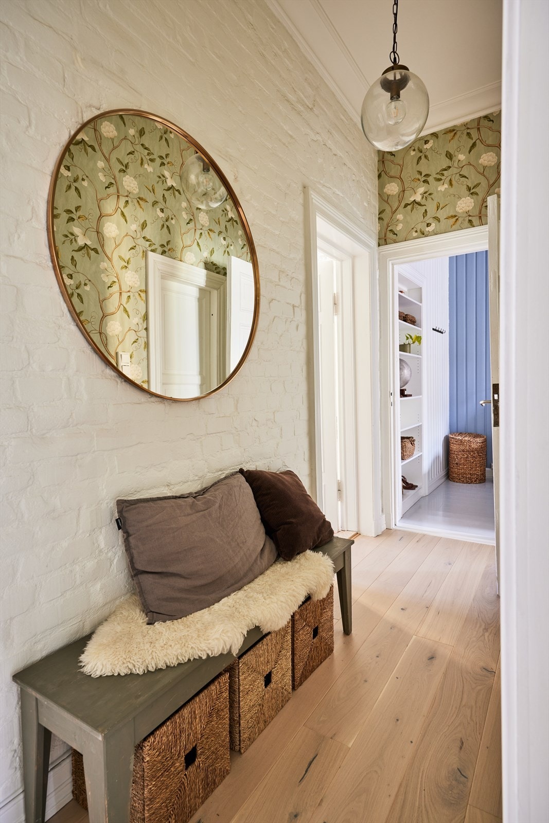 Det er god plass til ønsket møblement i gangen. Galleribilde