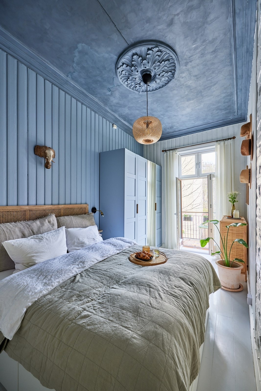 Hovedsoverommet har god plass til dobbeltseng med tilhørende møblement. Galleribilde