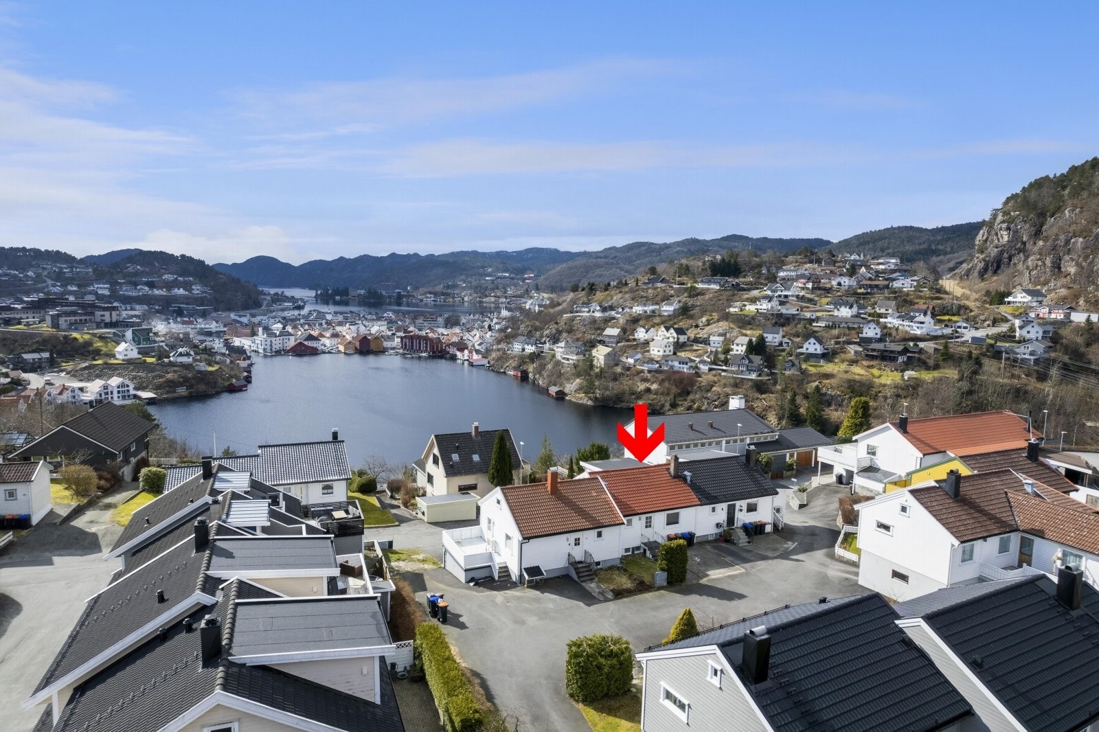 Velkommen til Tunveien 26 på Uenes. Galleribilde