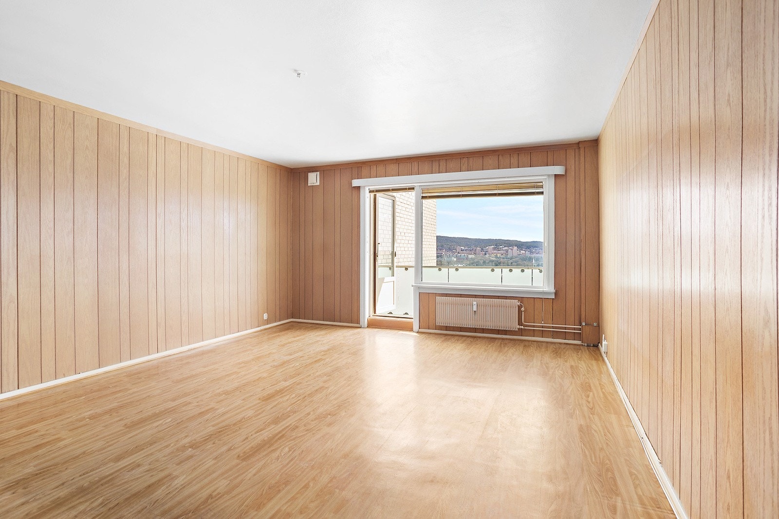 - Romslig stue med flere innredningsmuligheter - Galleribilde