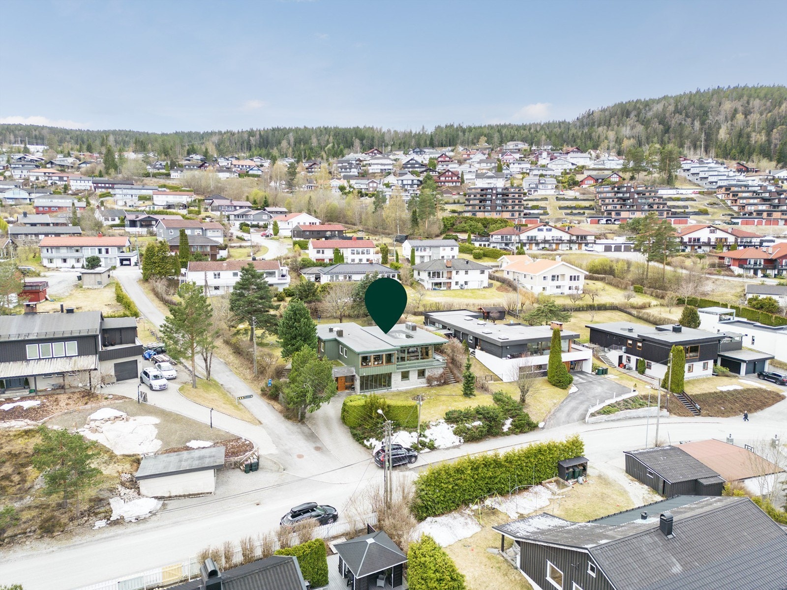 Boligen er opprinnelig tegnet av den anerkjente arkitekten Robert Bjørka Galleribilde