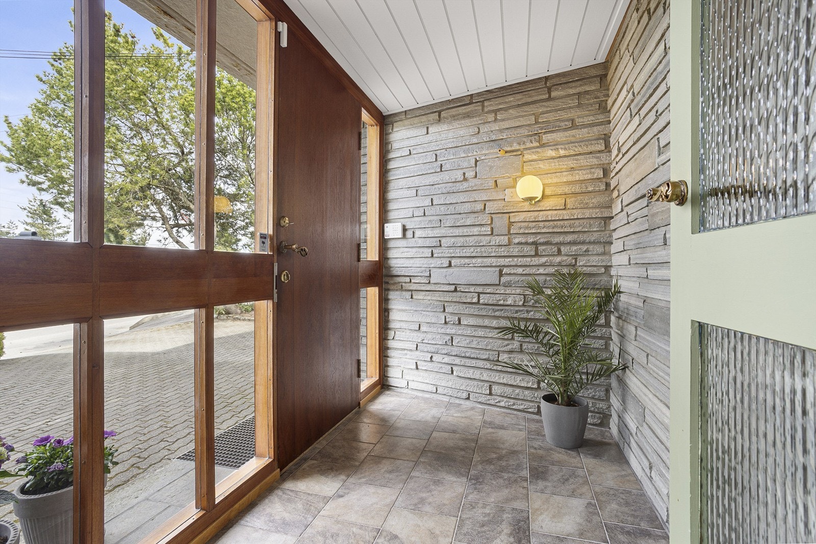 Entré med gulvvarme Galleribilde