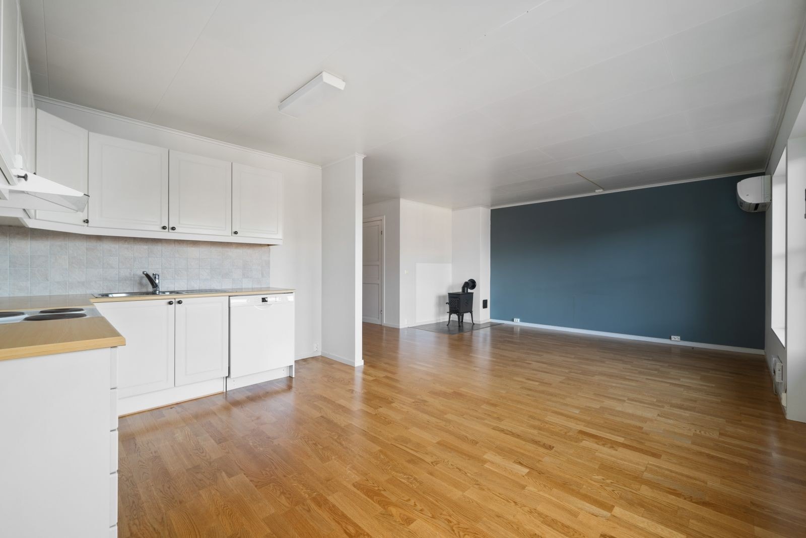 Stue/kjøkken. Galleribilde