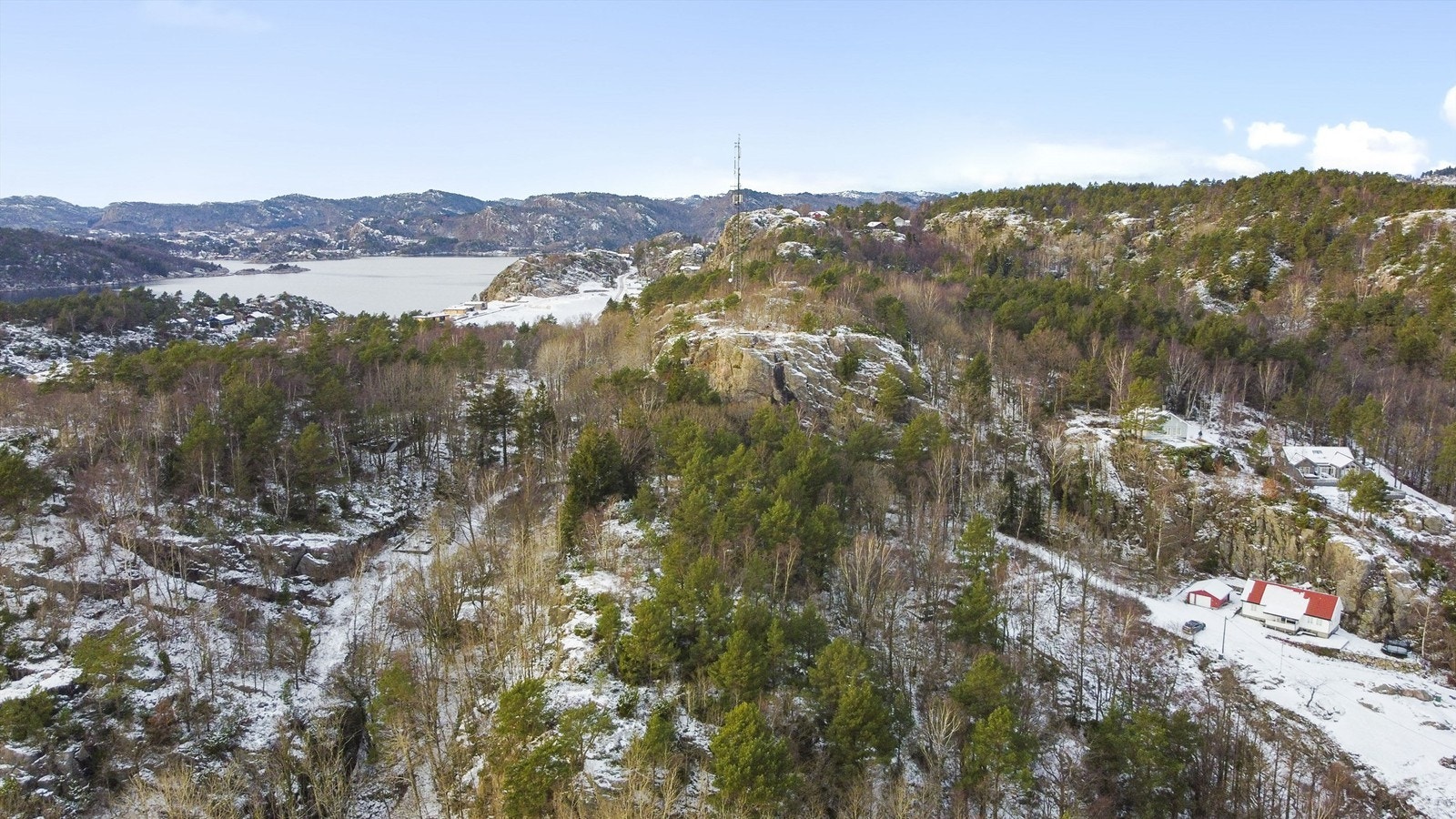 Bilde av deler av tomten tatt mot nord-vest Galleribilde