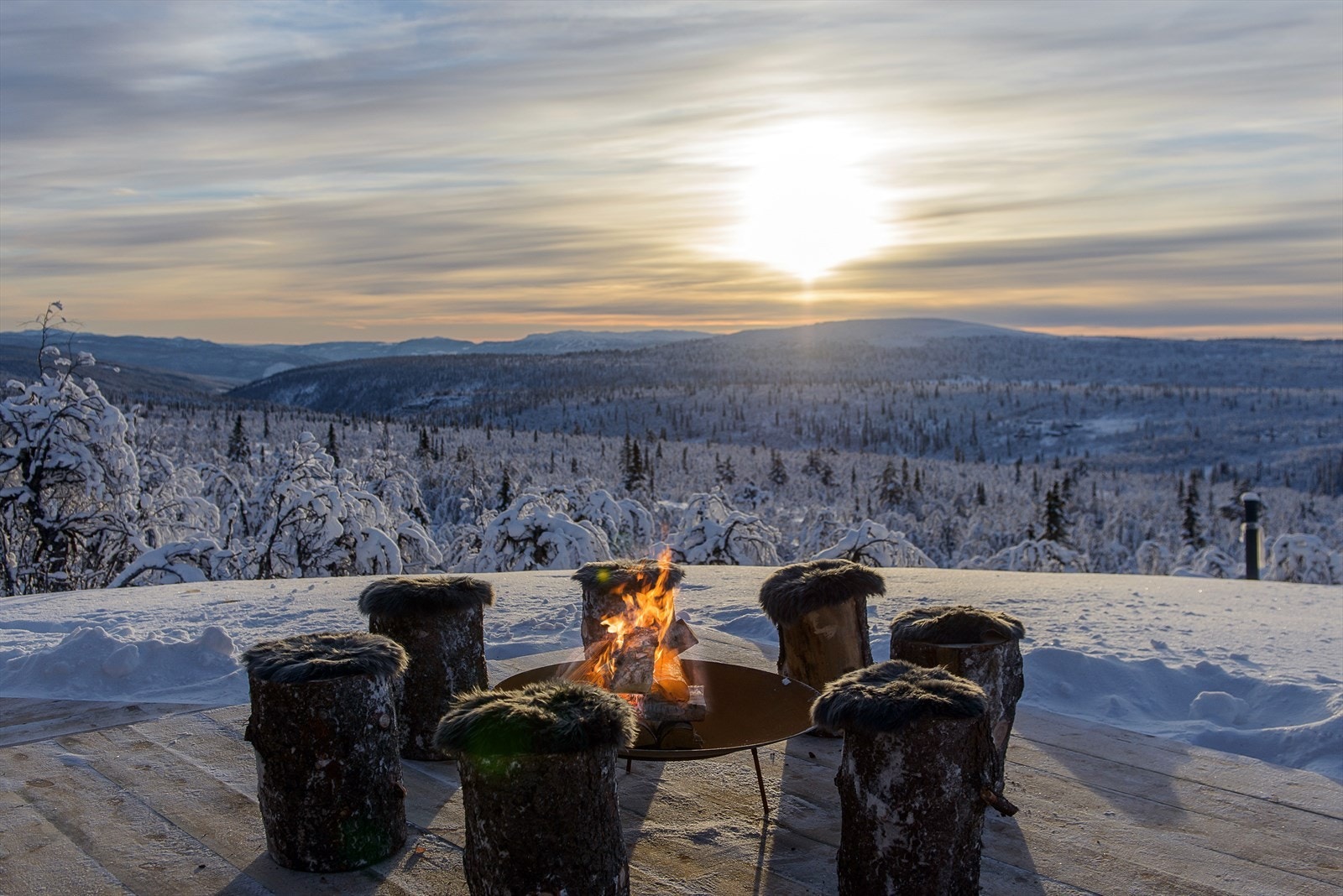 Her kan familien samles rundt bålet på nydelige vinterdager. Galleribilde