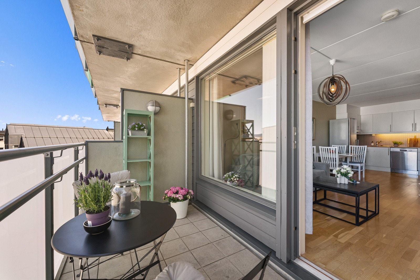 Vestvendt balkong på hele 8 m2 Galleribilde