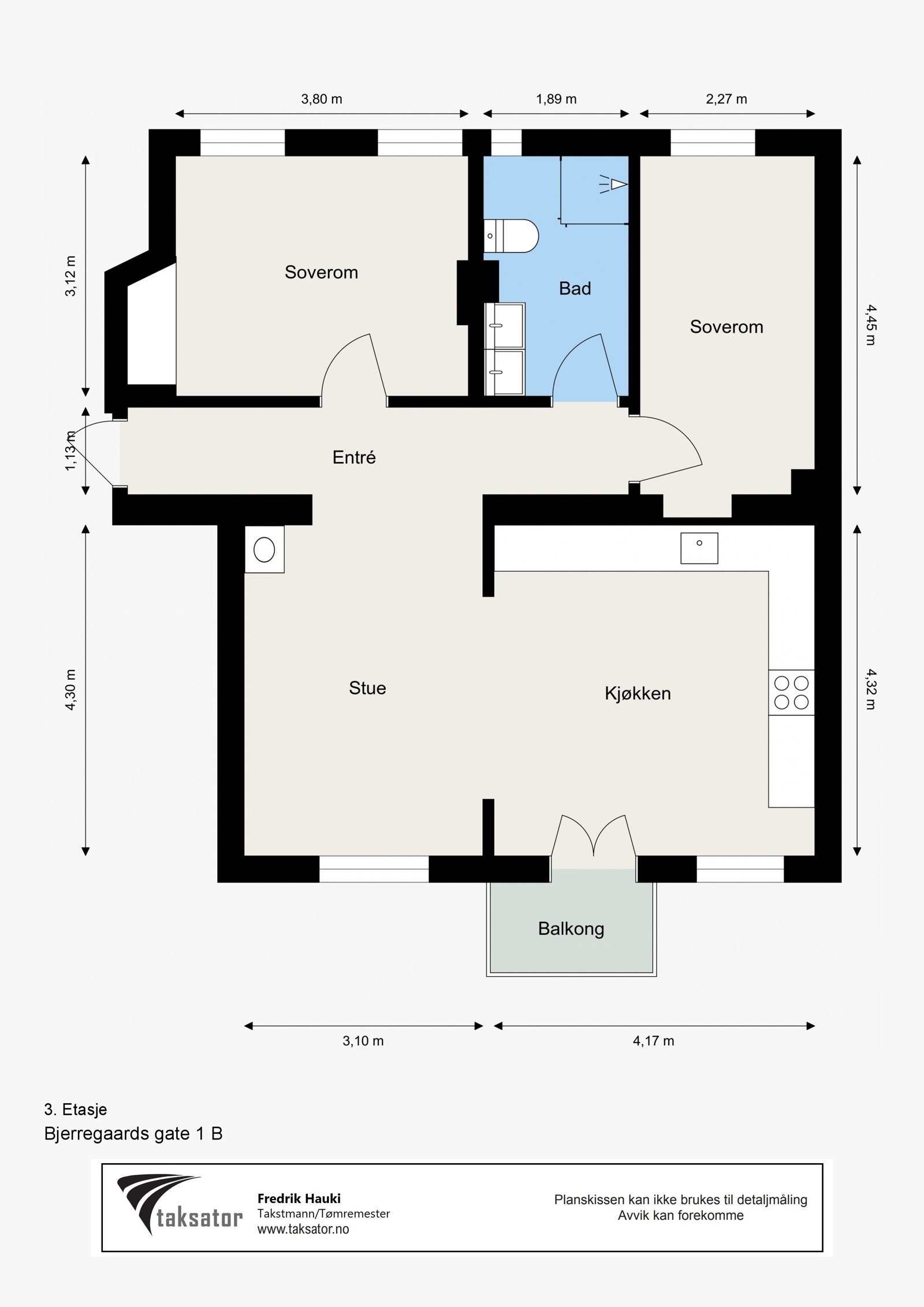 Leiligheten ligger i bygårdens 3. etg. og inneholder: Entré, 2 stk. soverom, bad/WC, stue med åpen kjøkkenløsning og utgang til balkong. 4 boder. Galleribilde