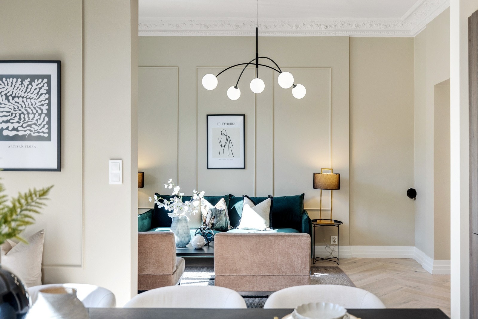 Det er mulig å sette inn peis i stuen. Galleribilde