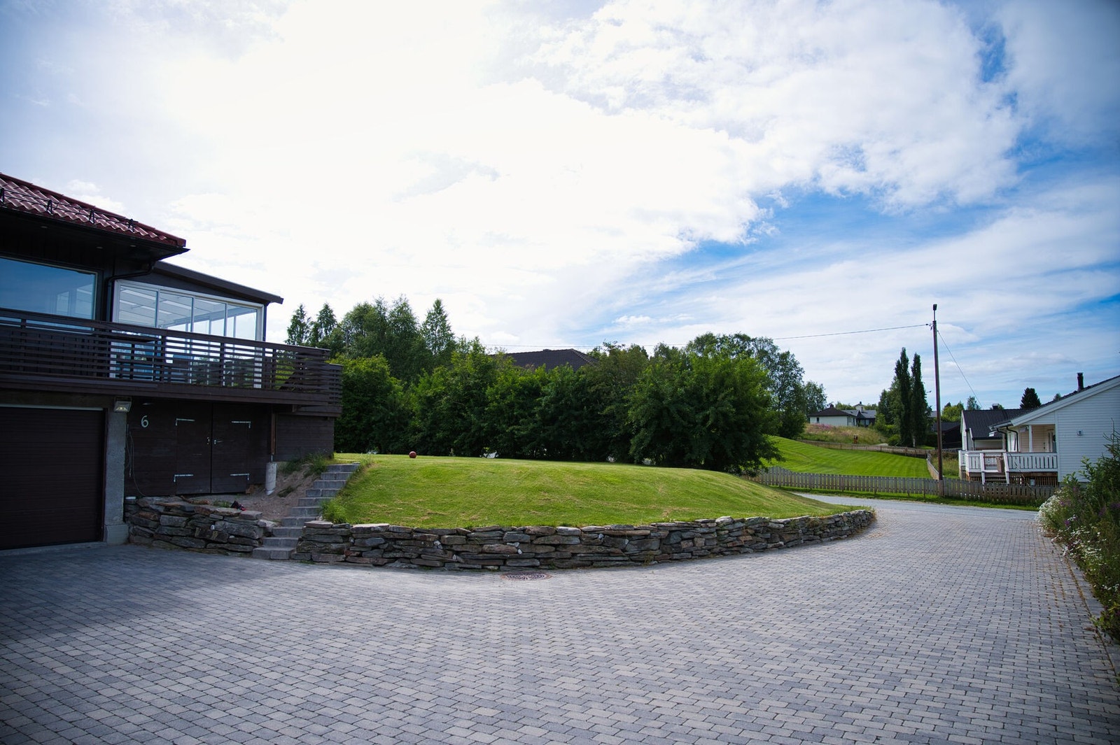 Innkjørsel Galleribilde