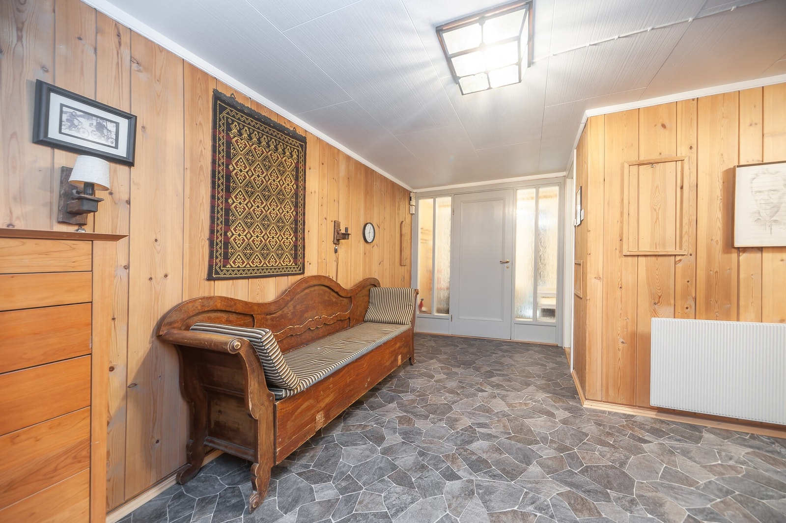 Hall - selgers bilde Galleribilde