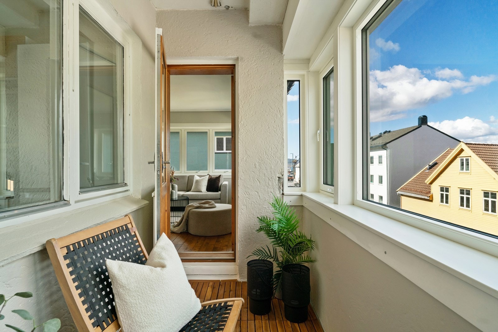 Innglasset balkong på ca. 4,3 m² Galleribilde