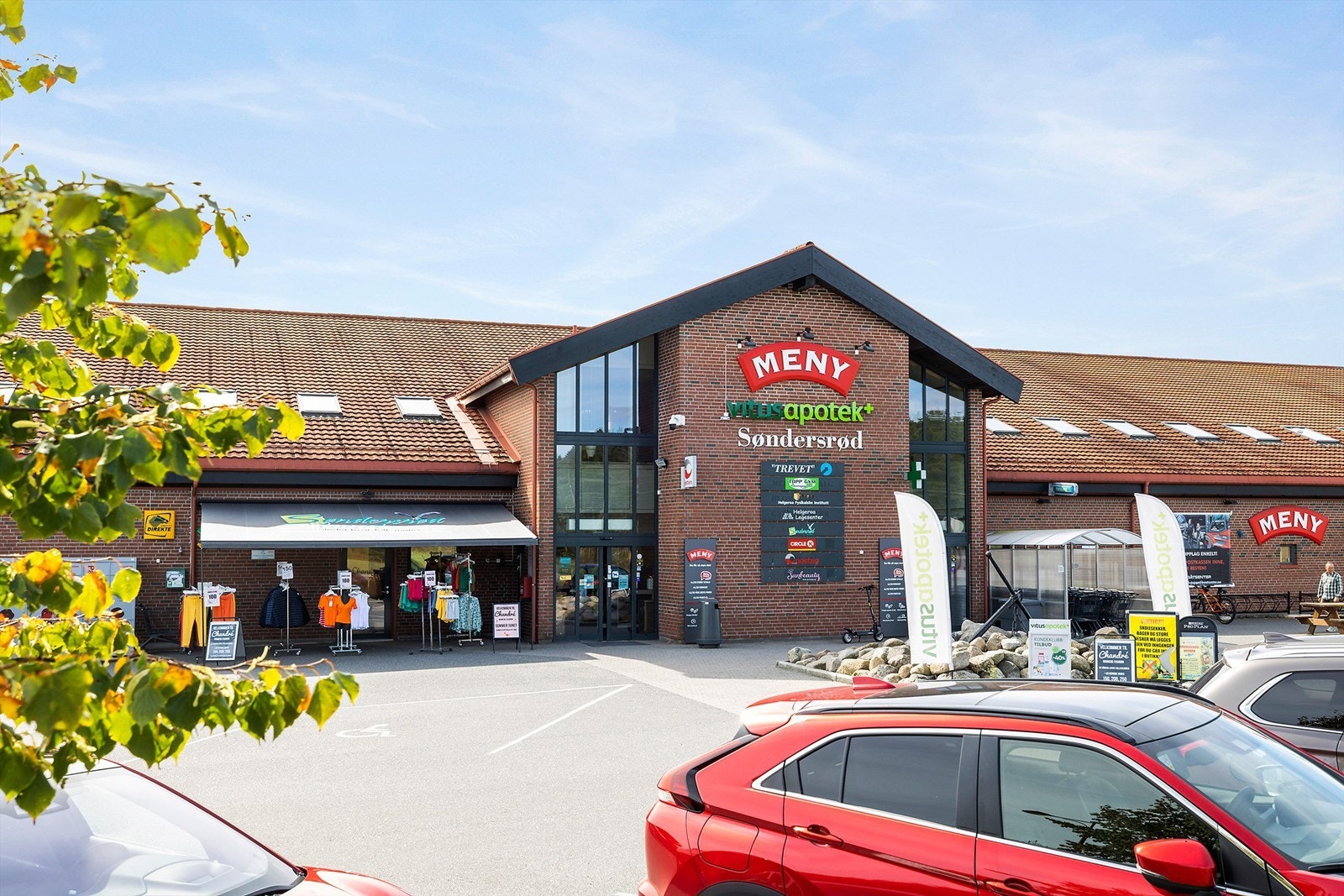 Ca 400 meter til butikksenter på Søndersrød Galleribilde