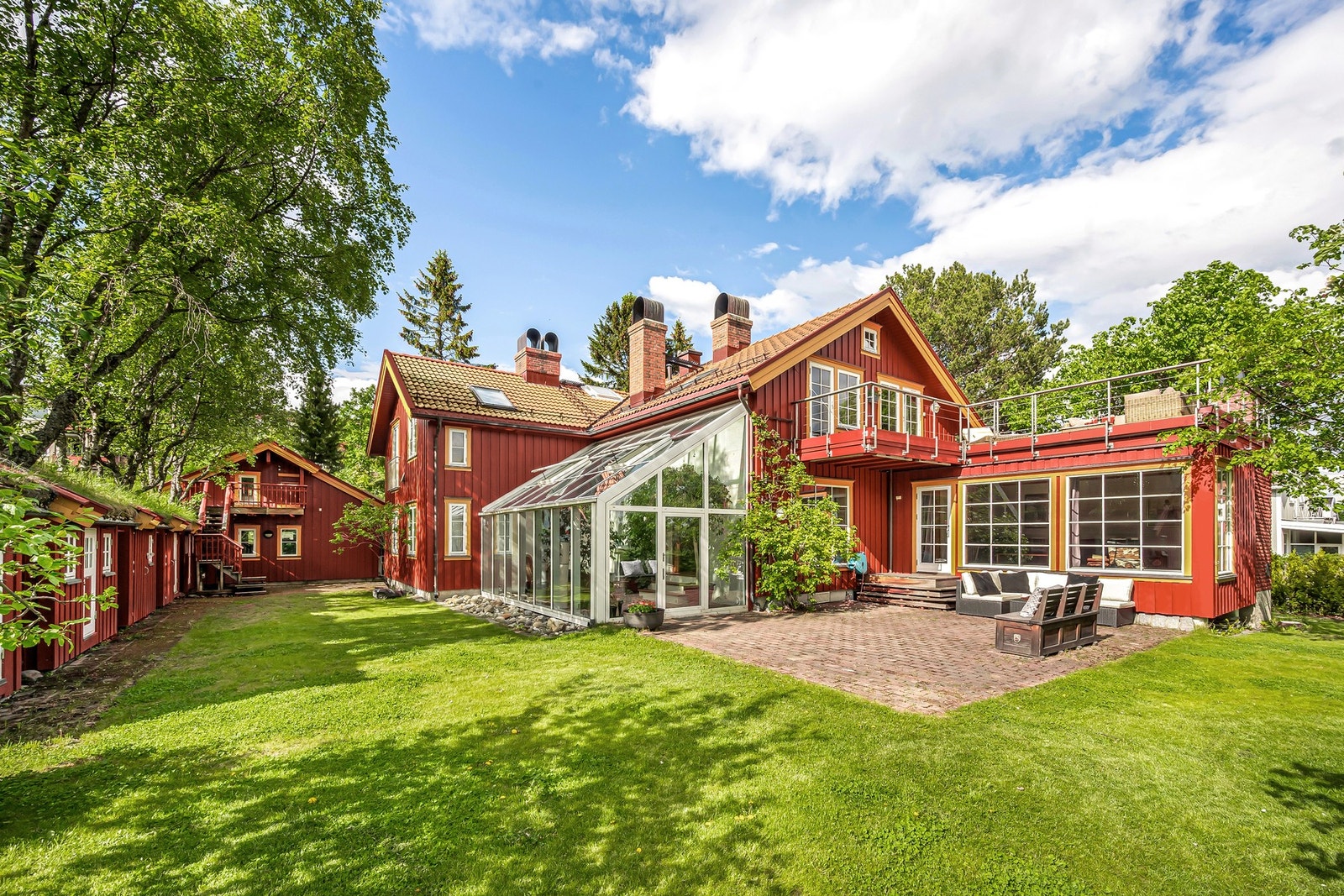 Velkommen til Valentinlystveien 7. En stor og innholdsrik bolig. Galleribilde