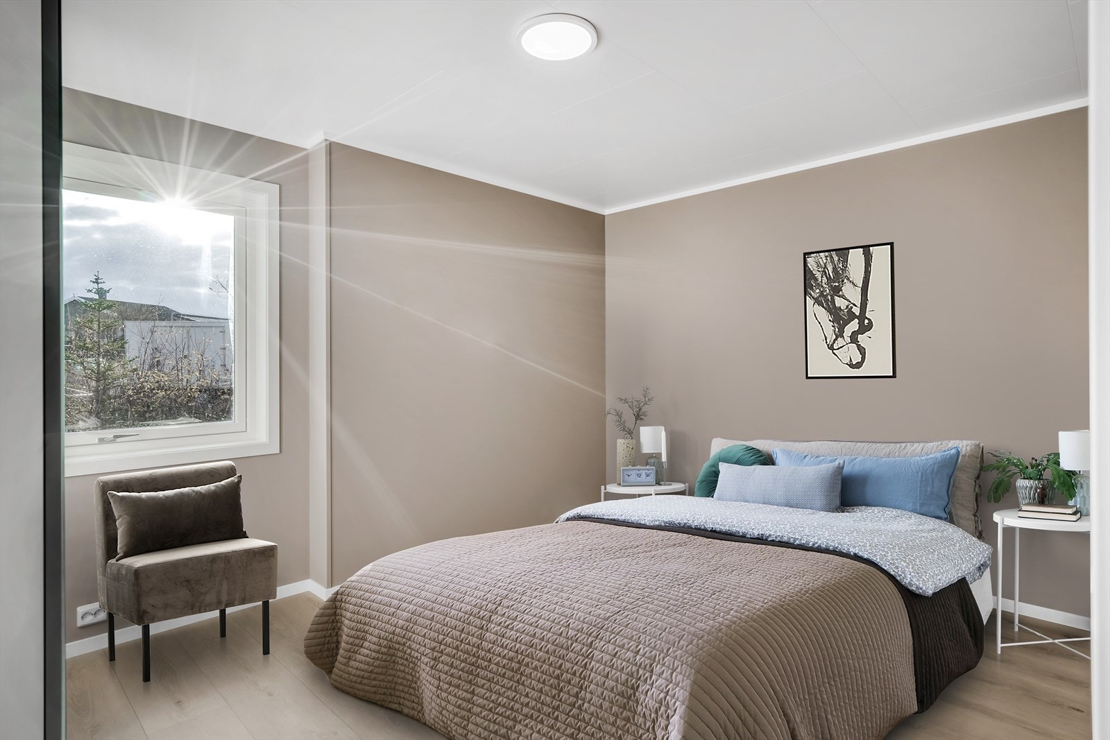 Hovedsoverom er på ca. 12 m². Galleribilde