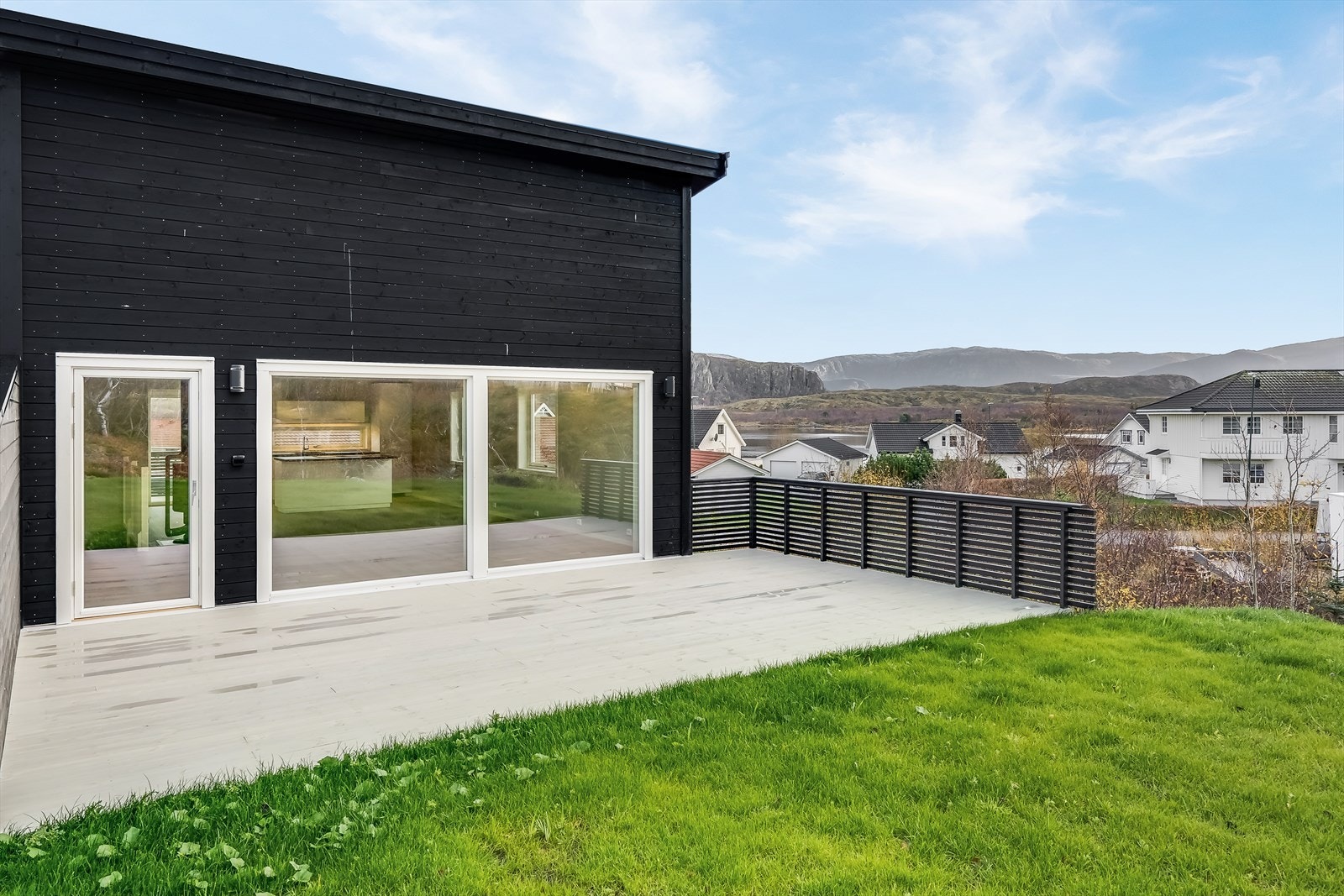 Her har du også direkte adkomst til plenområde og gode solforhold. Galleribilde