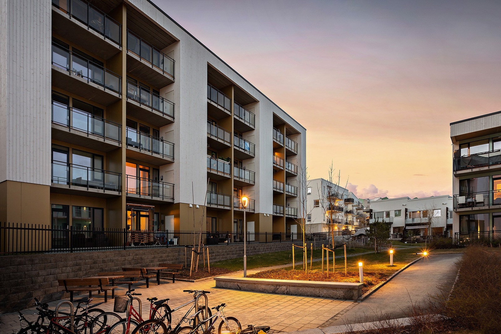 Her kan du flytte rett inn i en moderne leilighet, kort vei fra Heimdal sentrum. Galleribilde