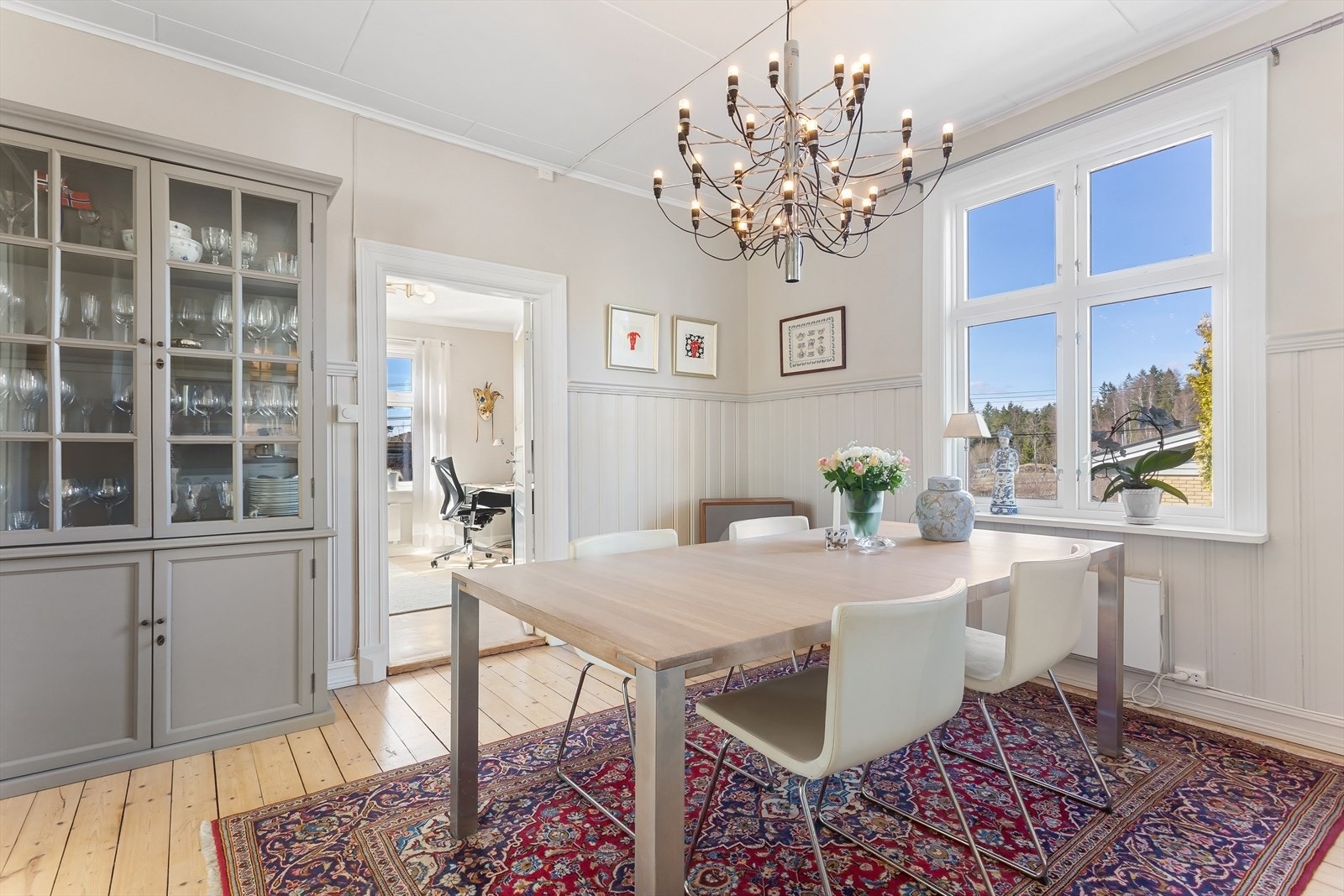 Spiseplassen ved kjøkkenet Galleribilde