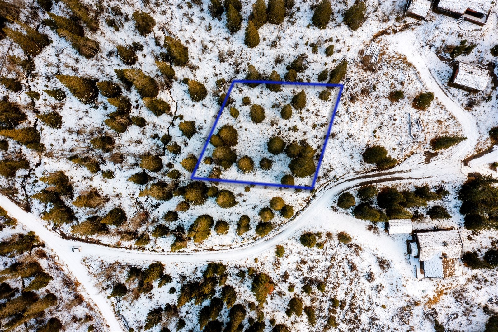 Attraktivt beliggende festet fritidstomt, i flotte naturomgivelser, 955 moh. på Sloko. Galleribilde