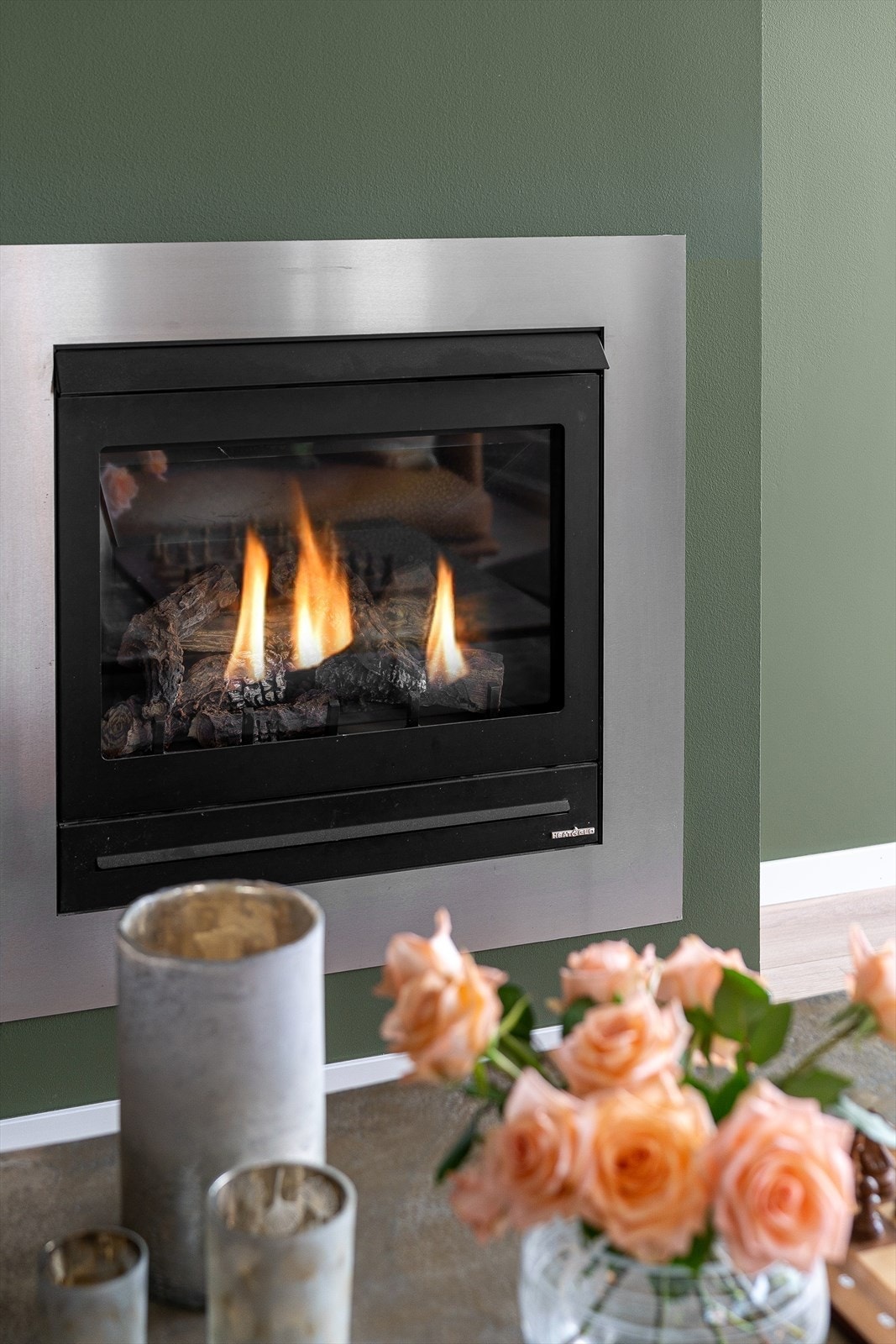 I stuen finner du en gasspeis som gir lun varme og hyggelig stemning. Galleribilde