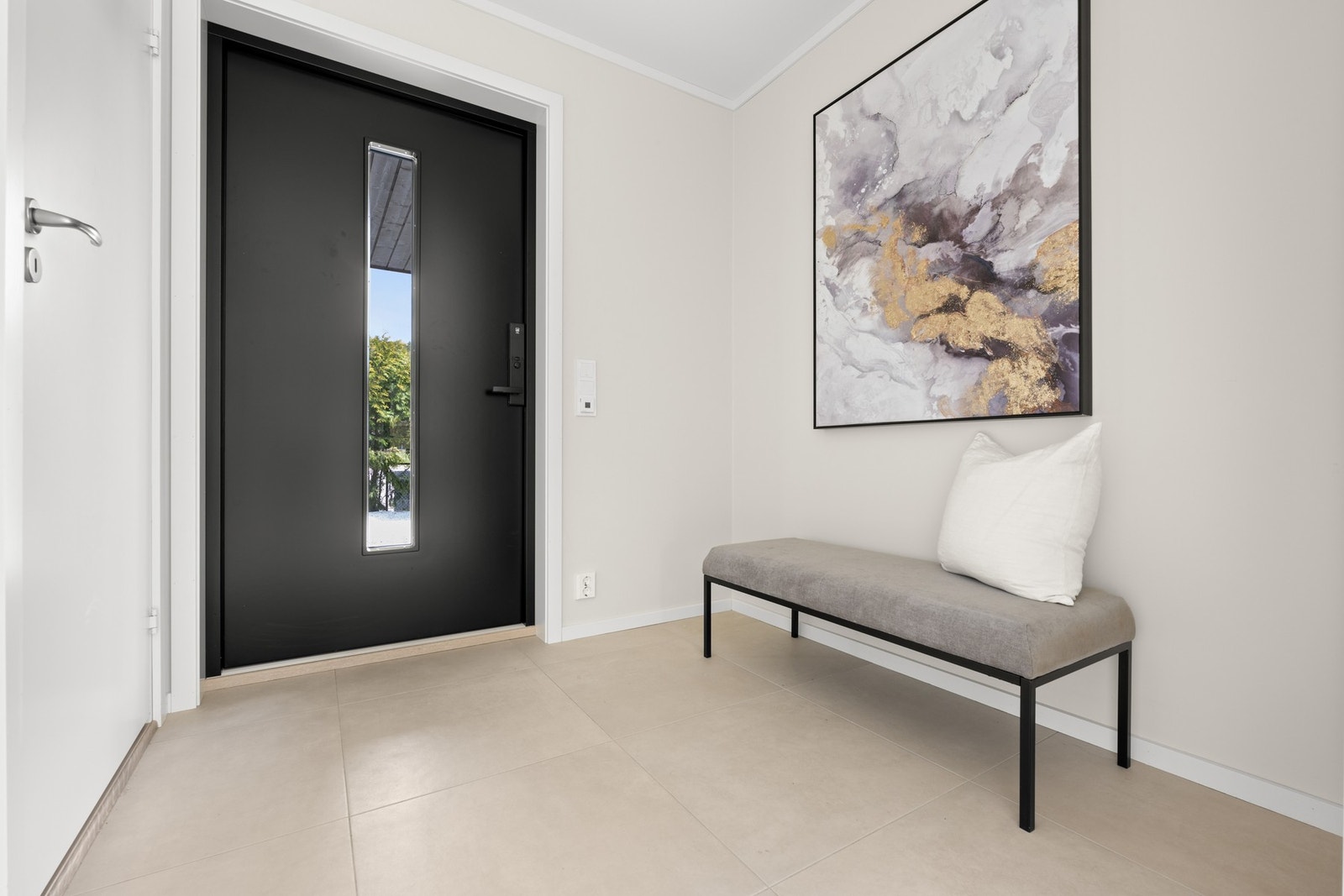 Lys entre ønsker velkommen inn. Galleribilde