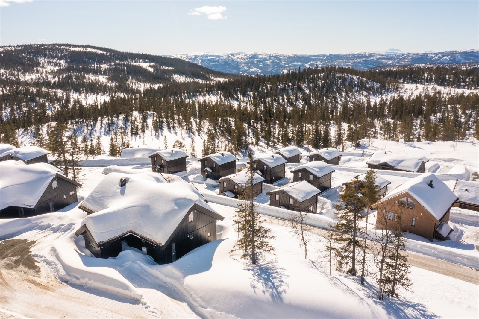 Eiet tomt på ca. 1052kvm og hytta ligger på ca. 764 m.o.h. . Galleribilde