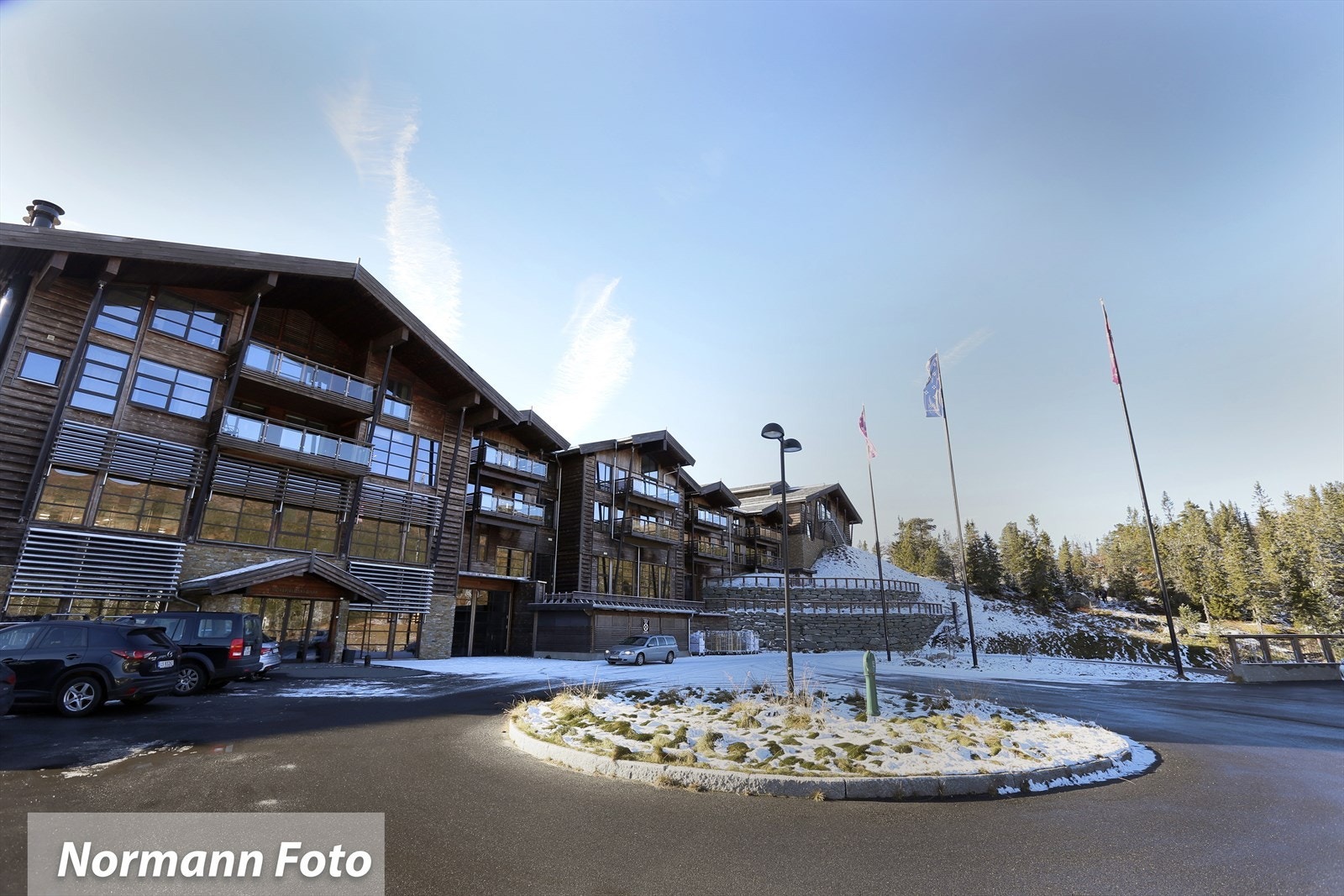 Norefjell Ski & Spa kan blant annet by på spa-anlegg, bar, restaurant og alpin-anlegg. Hotellet ligger kun få minutter fra hytta. Galleribilde