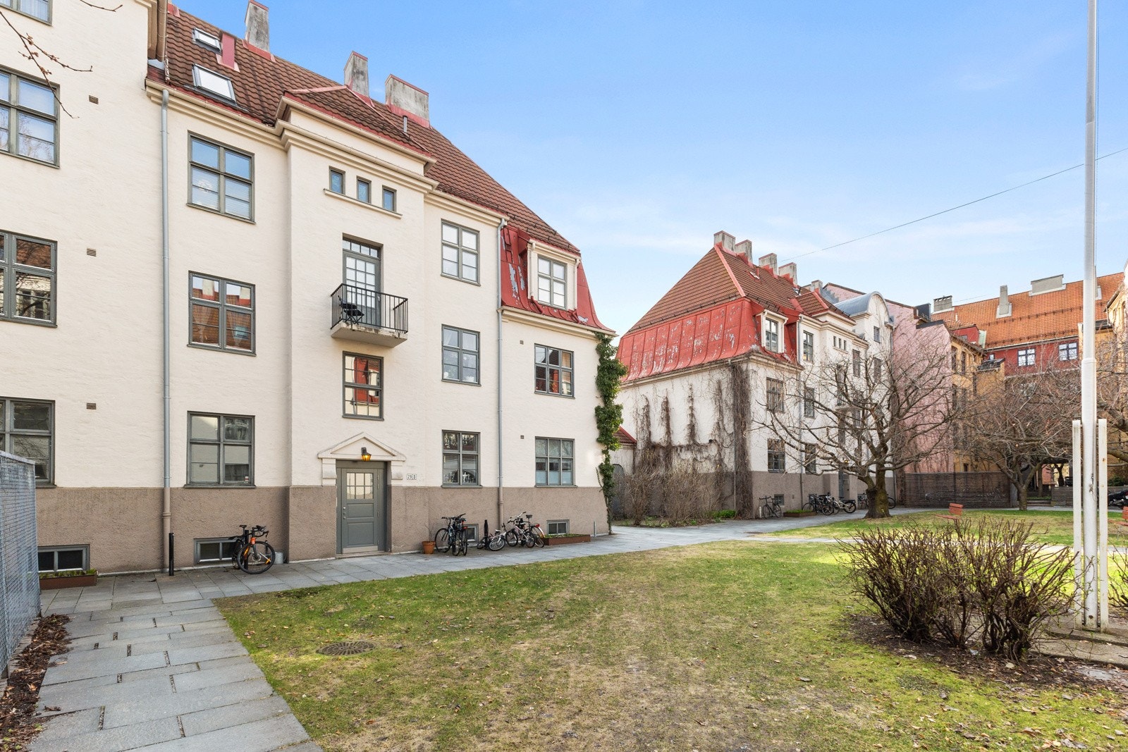 Svært sentral og fin beliggenhet på Torshov Galleribilde