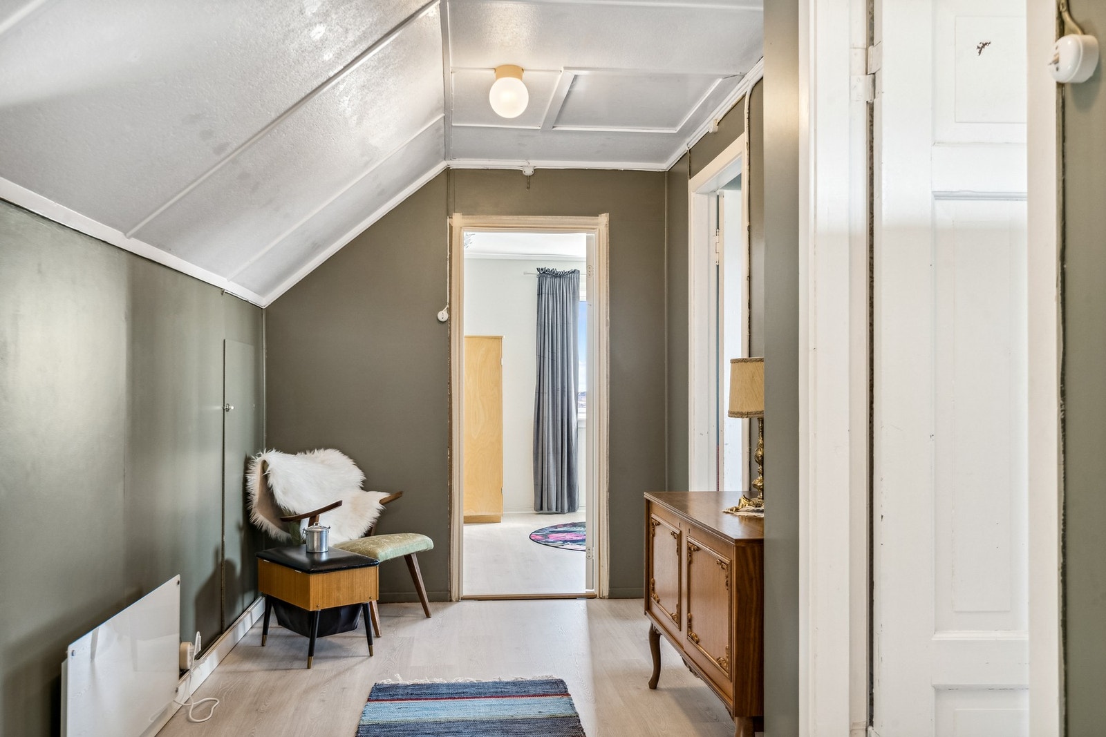 Gang i loftsetasjen Galleribilde
