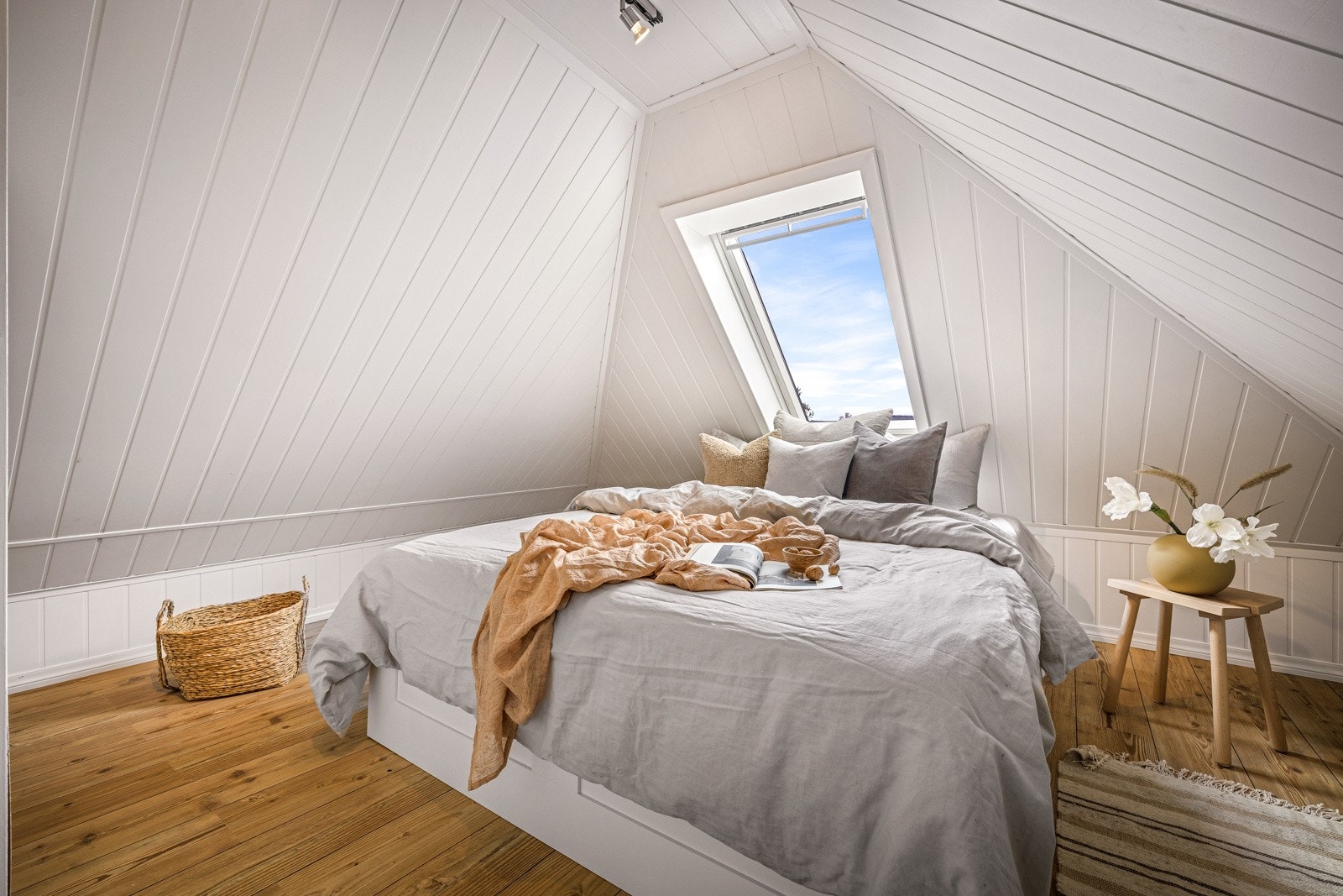 - Soverom på loft (ikke godkjent) - Galleribilde